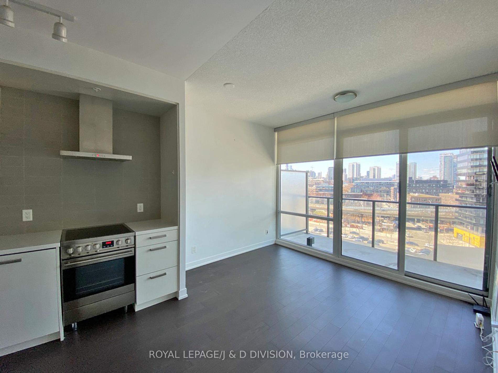 Photo 8 of Unit S811, 120 Bayview Avenue, Toronto, Waterfront Communities — HOMEH