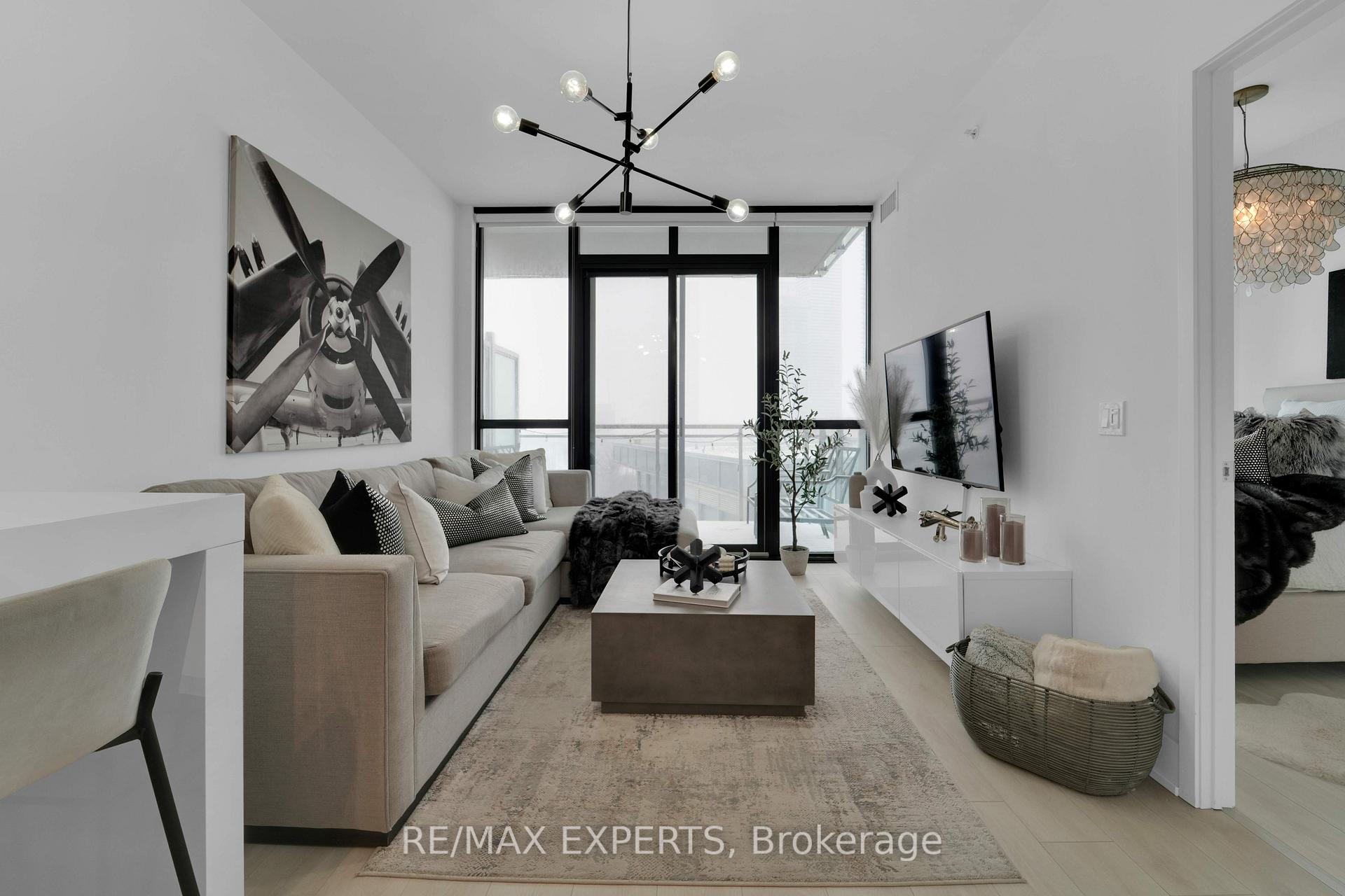 Photo 9 of Unit 706, 2916 Highway 7, Vaughan, Concord — HOMEH