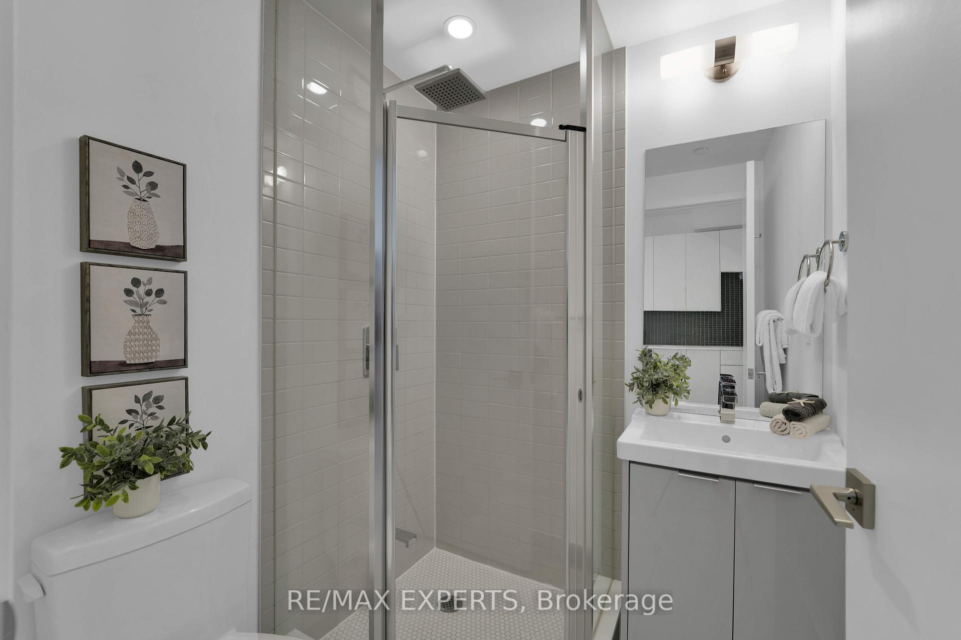 Photo 41 of Unit 706, 2916 Highway 7, Vaughan, Concord — HOMEH