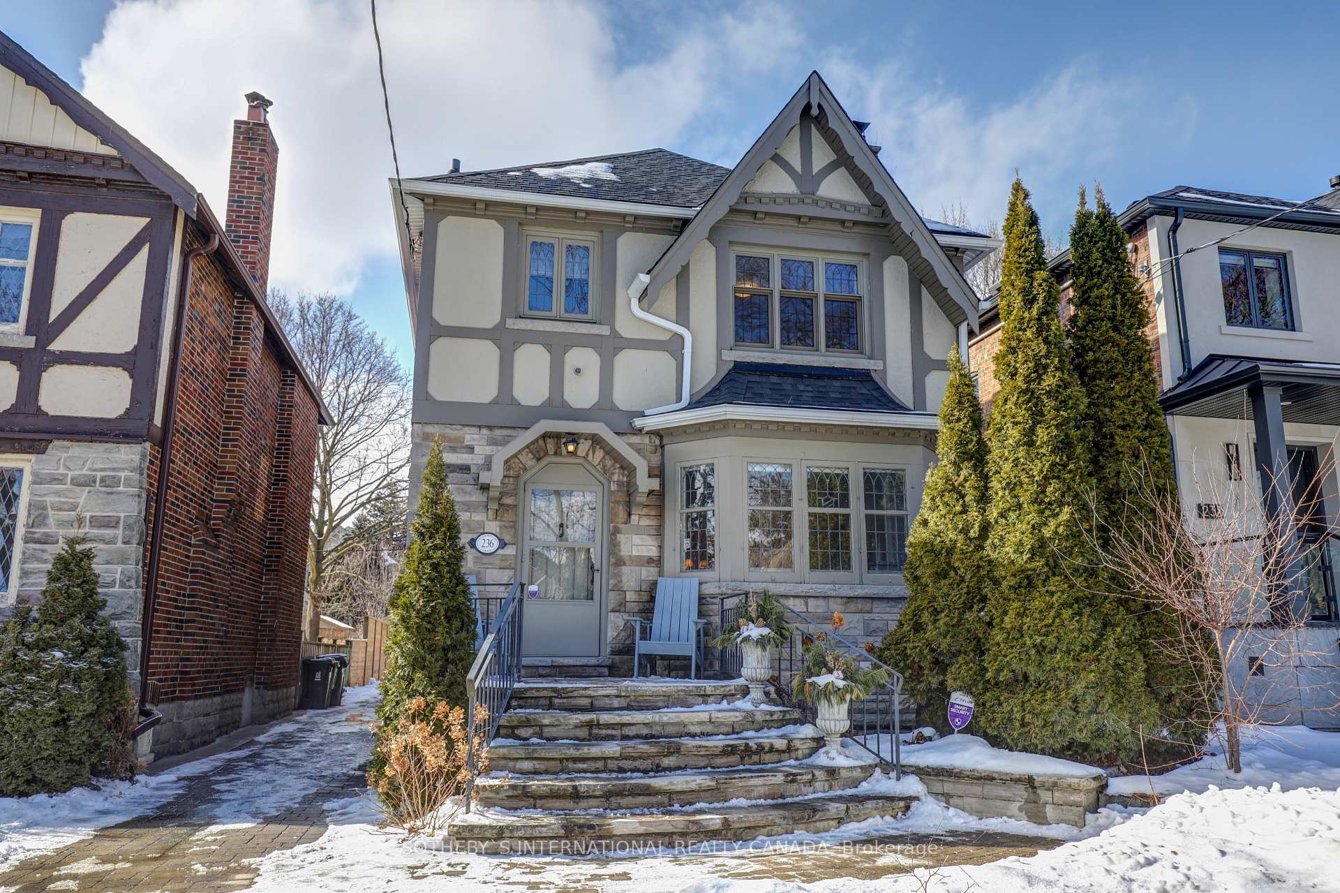 Photo 1 of 236 Bessborough Drive, Toronto, Leaside — HOMEH