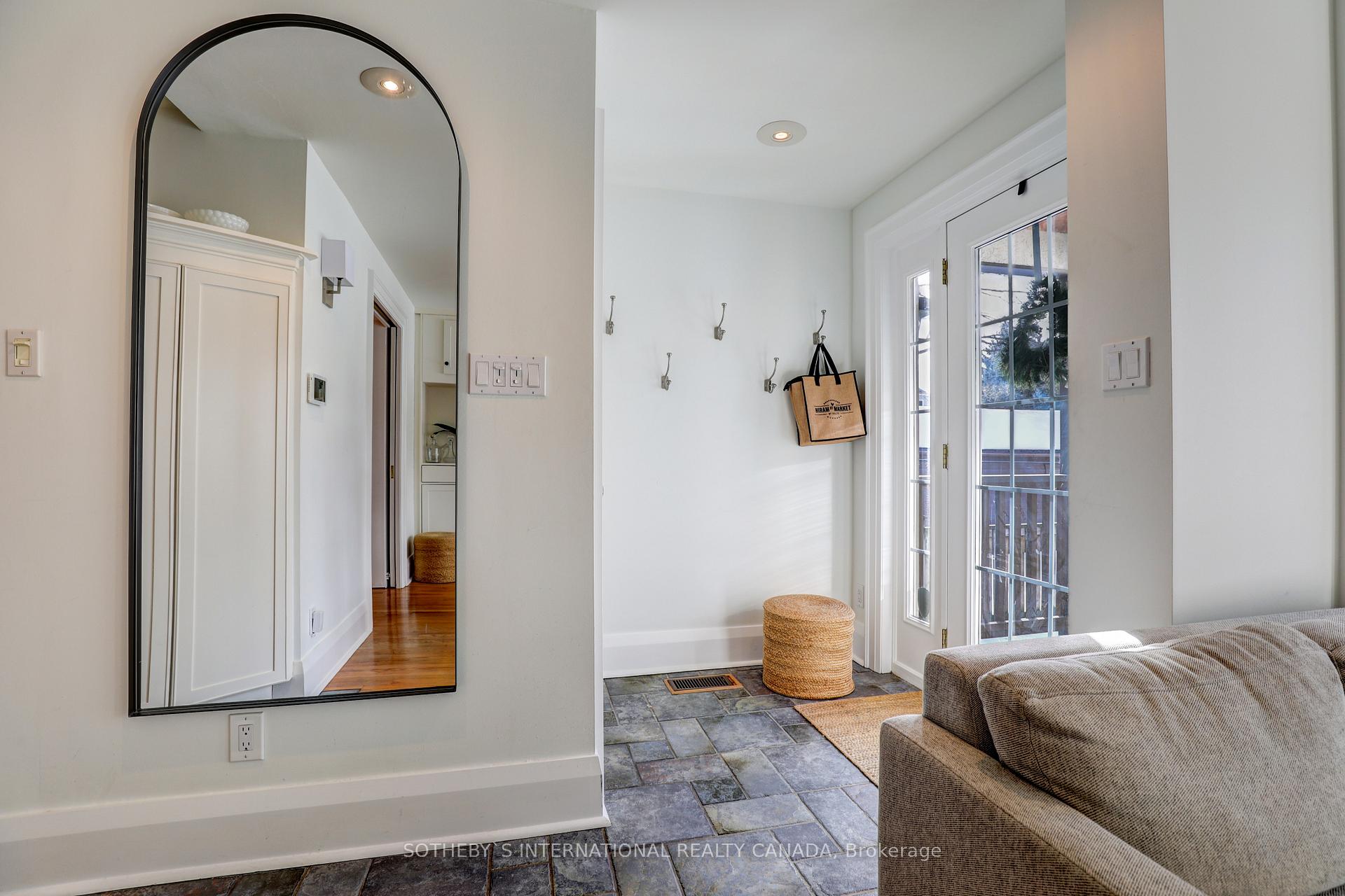 Photo 29 of 236 Bessborough Drive, Toronto, Leaside — HOMEH
