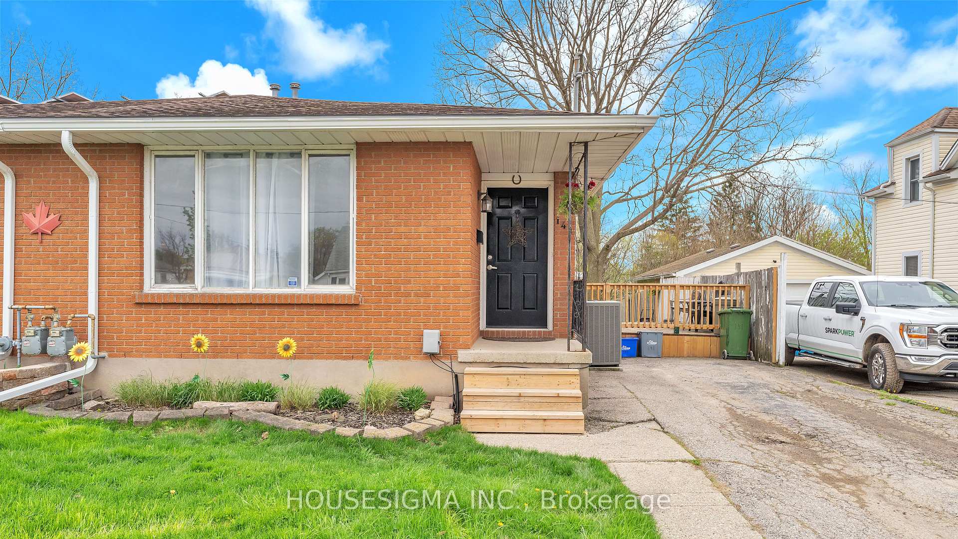 Photo 1 of 141 Chestnut Street, St. Thomas — HOMEH