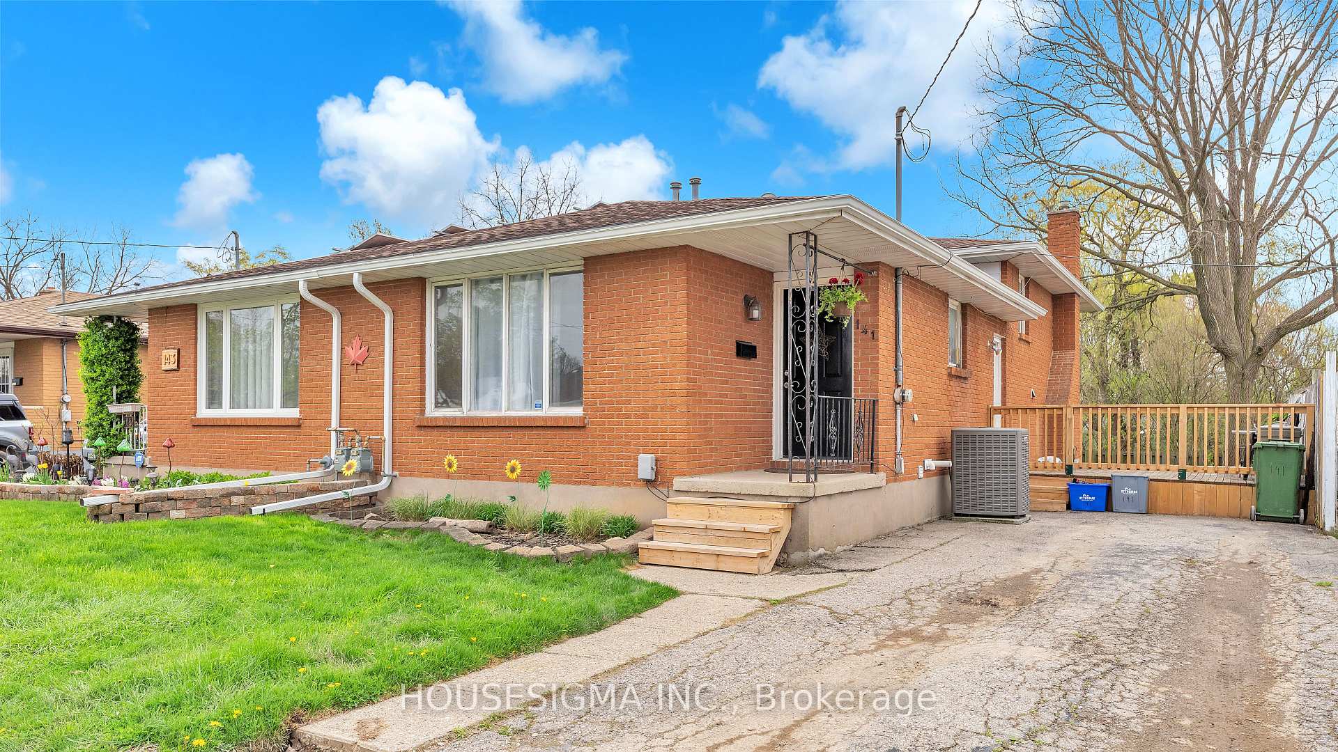 Photo 9 of 141 Chestnut Street, St. Thomas — HOMEH