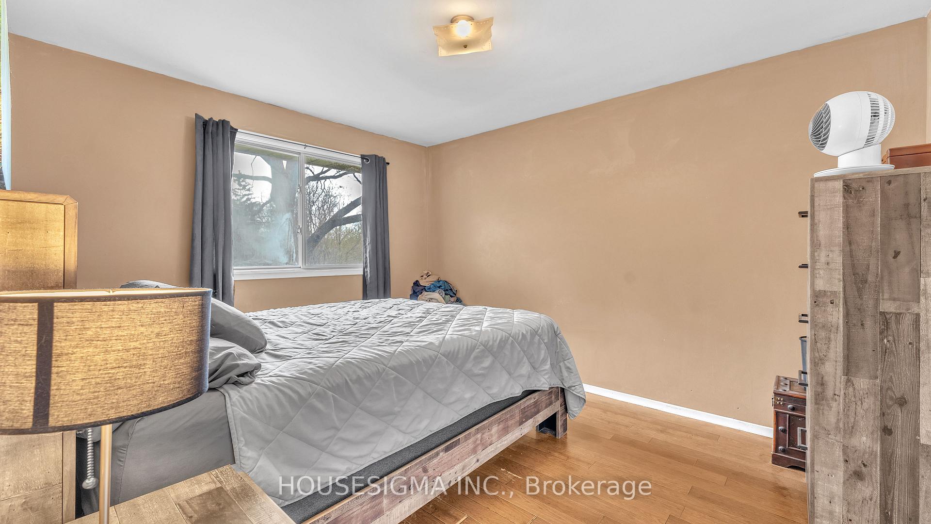 Photo 5 of 141 Chestnut Street, St. Thomas — HOMEH