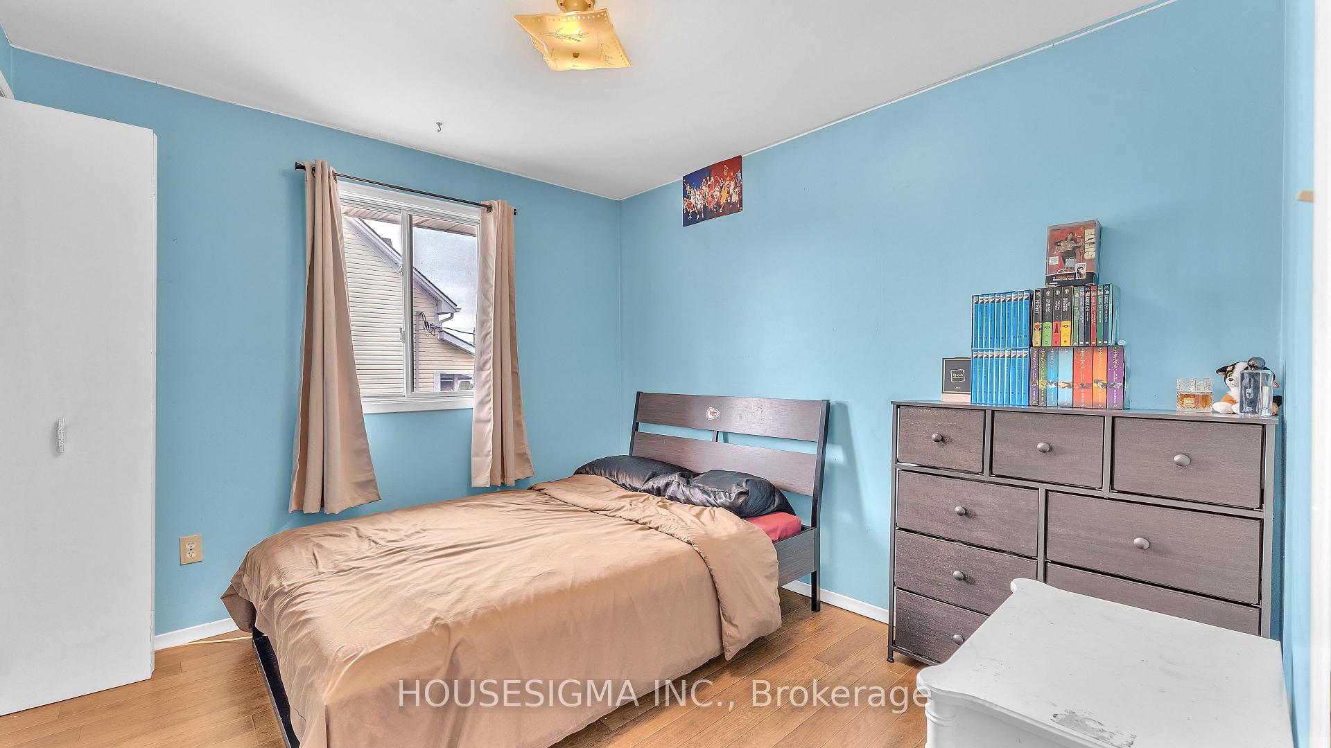 Photo 8 of 141 Chestnut Street, St. Thomas — HOMEH