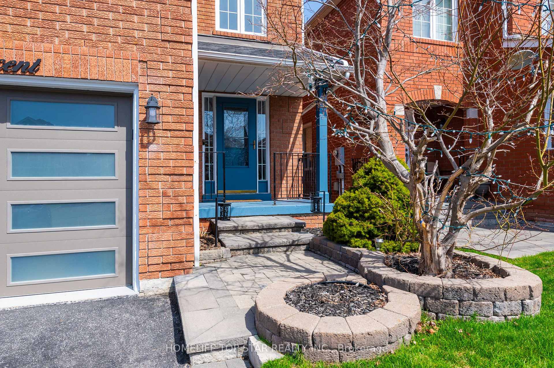 Photo 14 of 103 Booth Crescent N, Ajax, Central — HOMEH