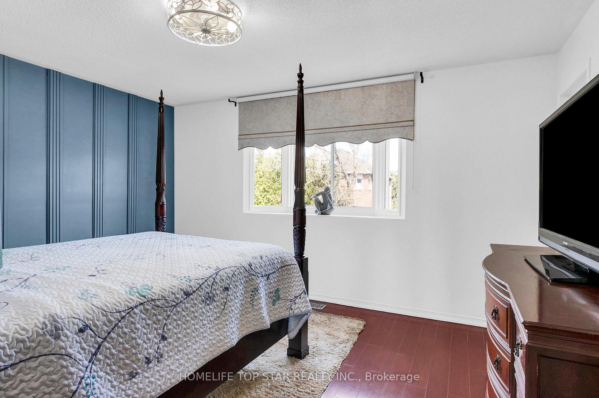 Photo 22 of 103 Booth Crescent N, Ajax, Central — HOMEH