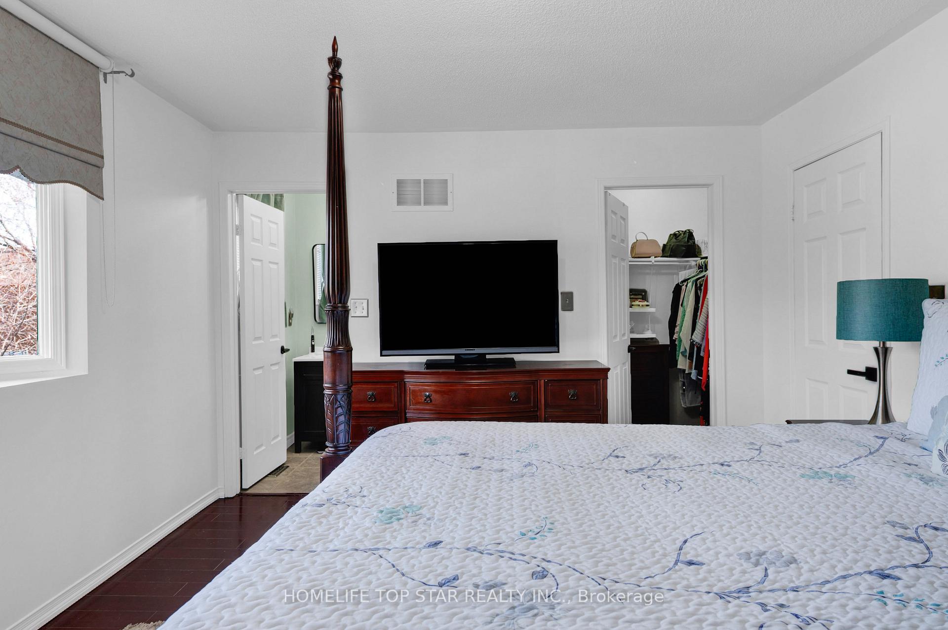 Photo 10 of 103 Booth Crescent N, Ajax, Central — HOMEH