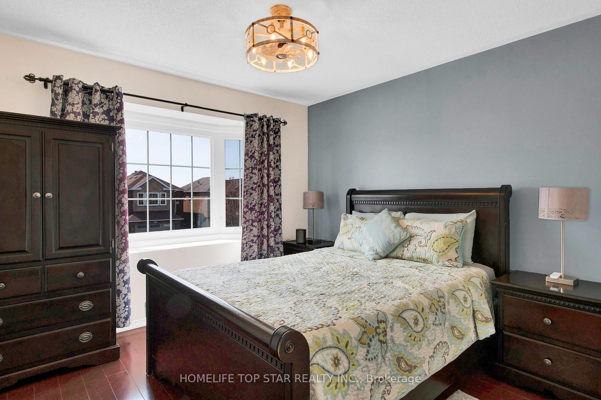 Photo 16 of 103 Booth Crescent N, Ajax, Central — HOMEH