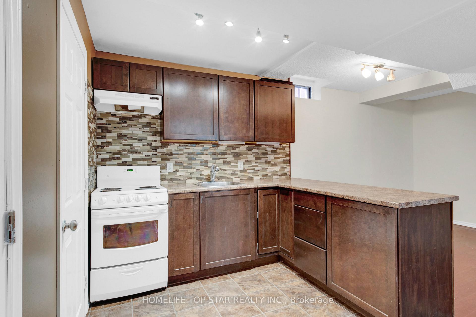 Photo 28 of 103 Booth Crescent N, Ajax, Central — HOMEH
