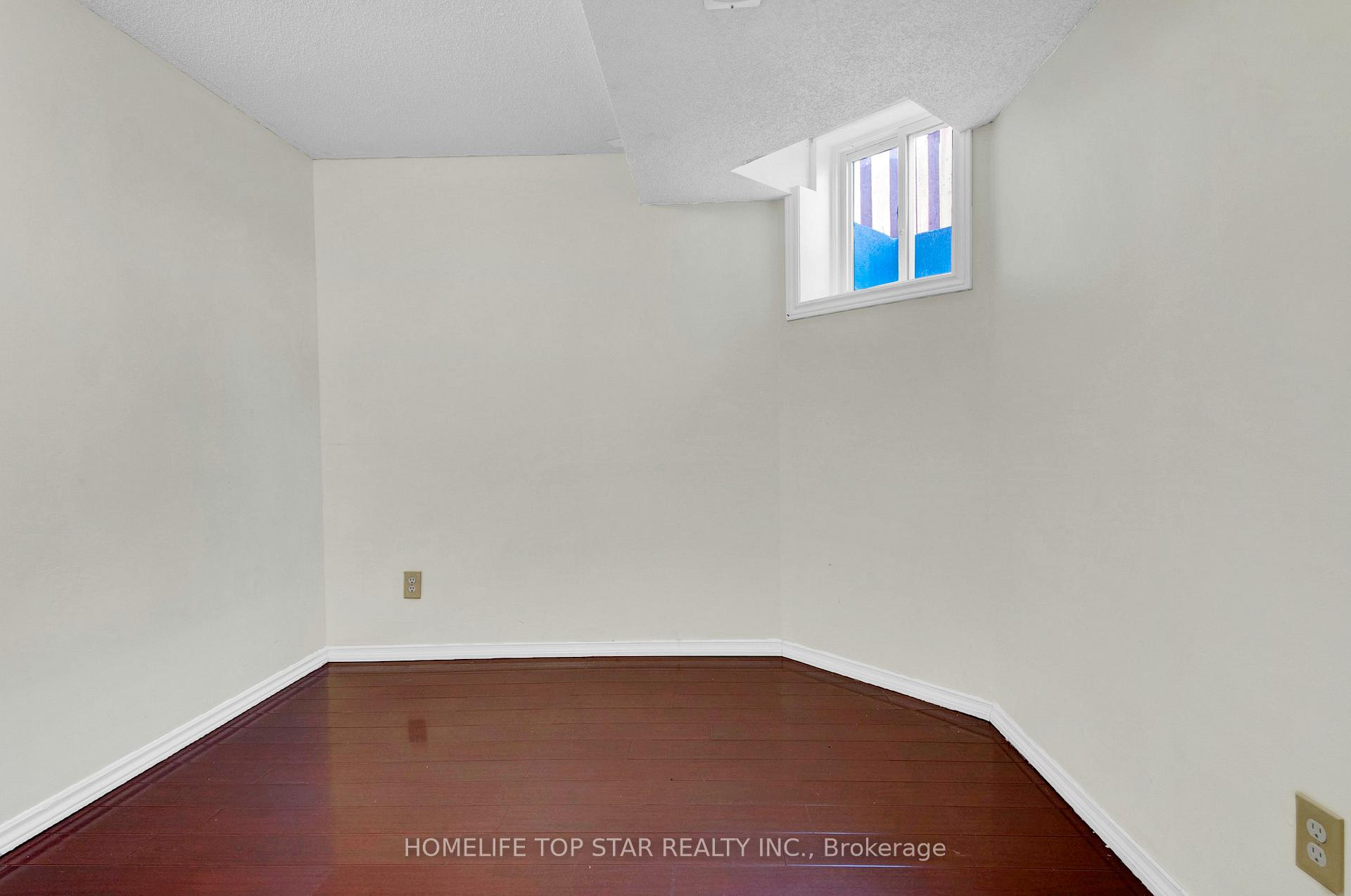 Photo 27 of 103 Booth Crescent N, Ajax, Central — HOMEH