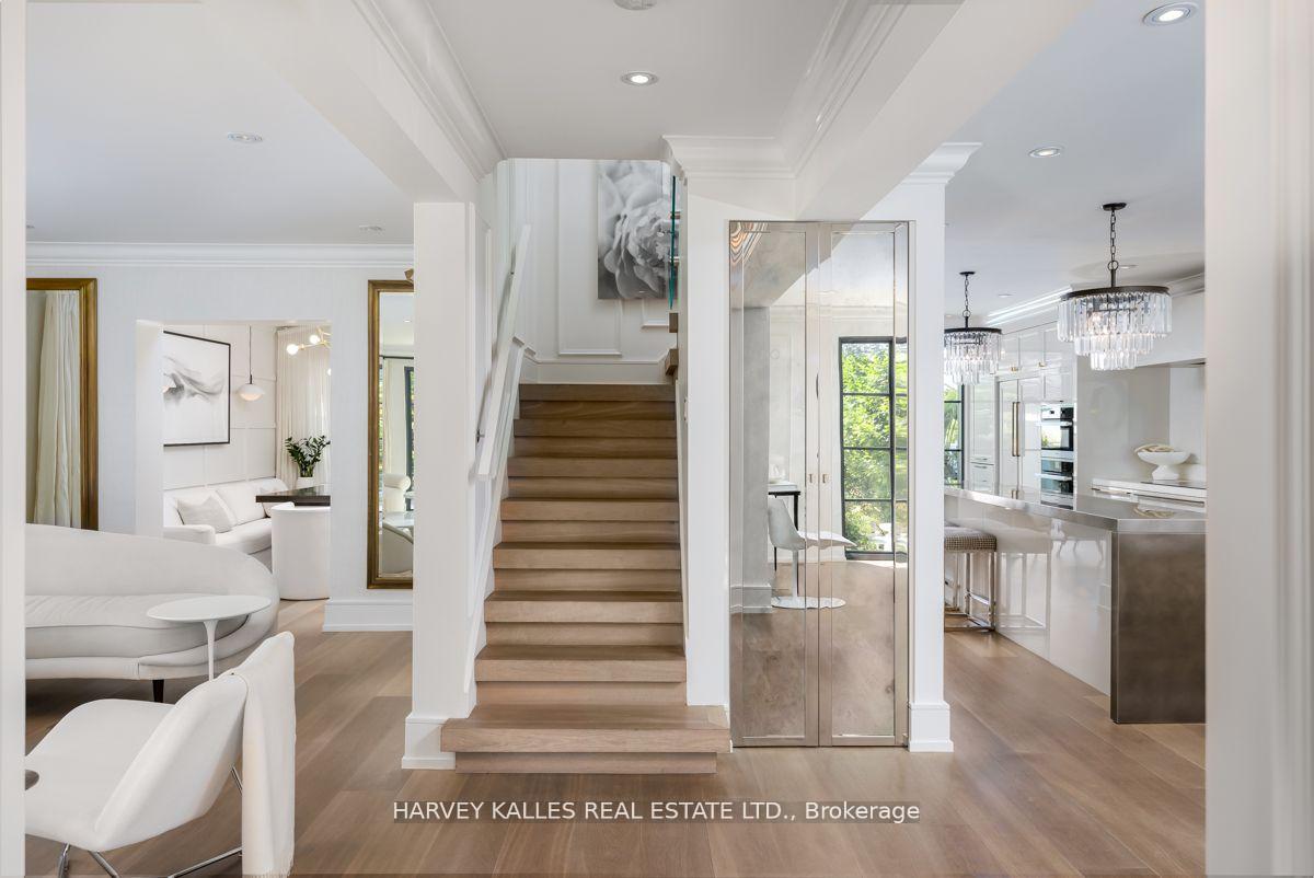 Photo 3 of 90 Chatsworth Drive, Toronto, Lawrence Park South — HOMEH