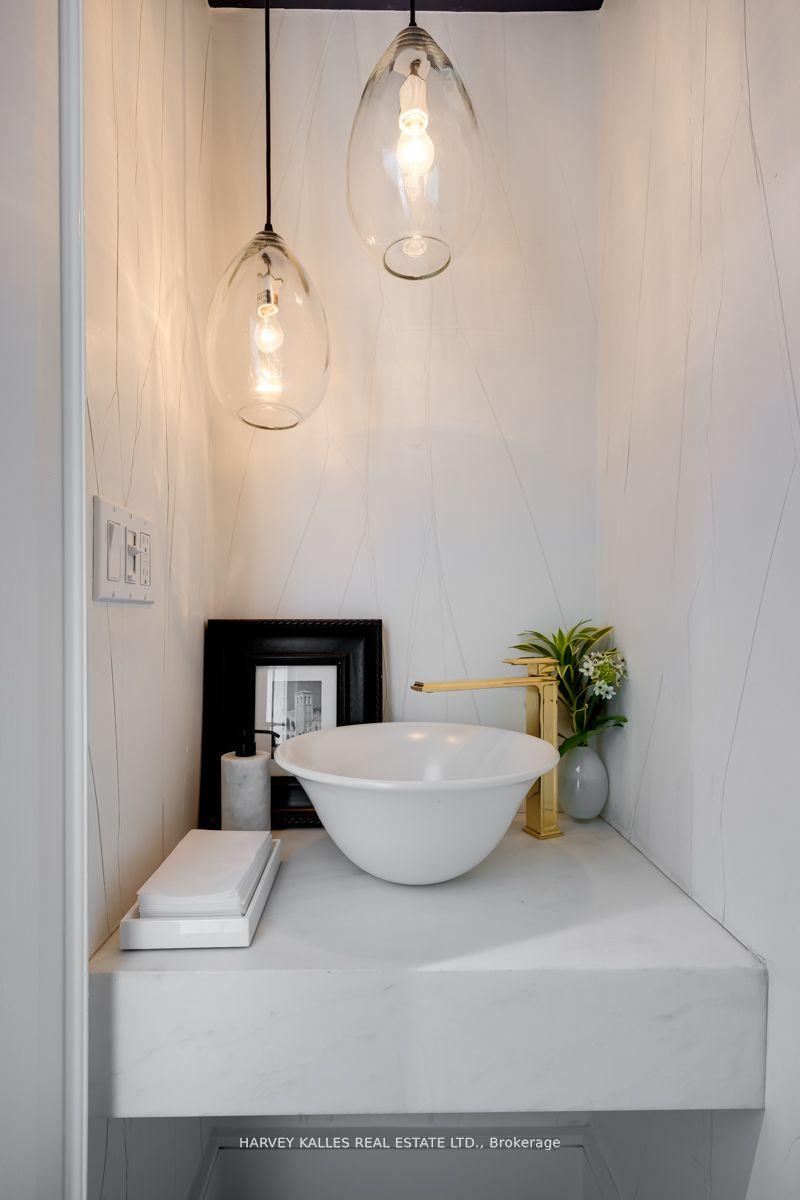 Photo 17 of 90 Chatsworth Drive, Toronto, Lawrence Park South — HOMEH