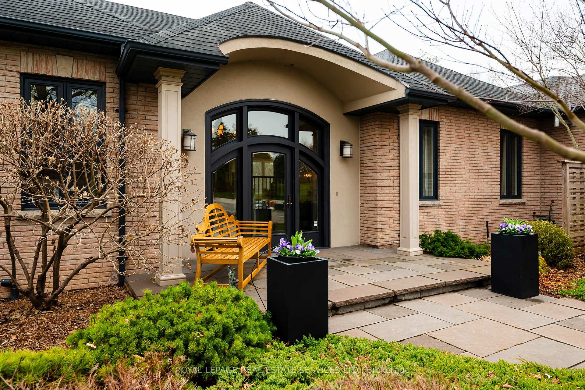 Photo 6 of 8 Dacres Court, Caledon, Rural Caledon — HOMEH