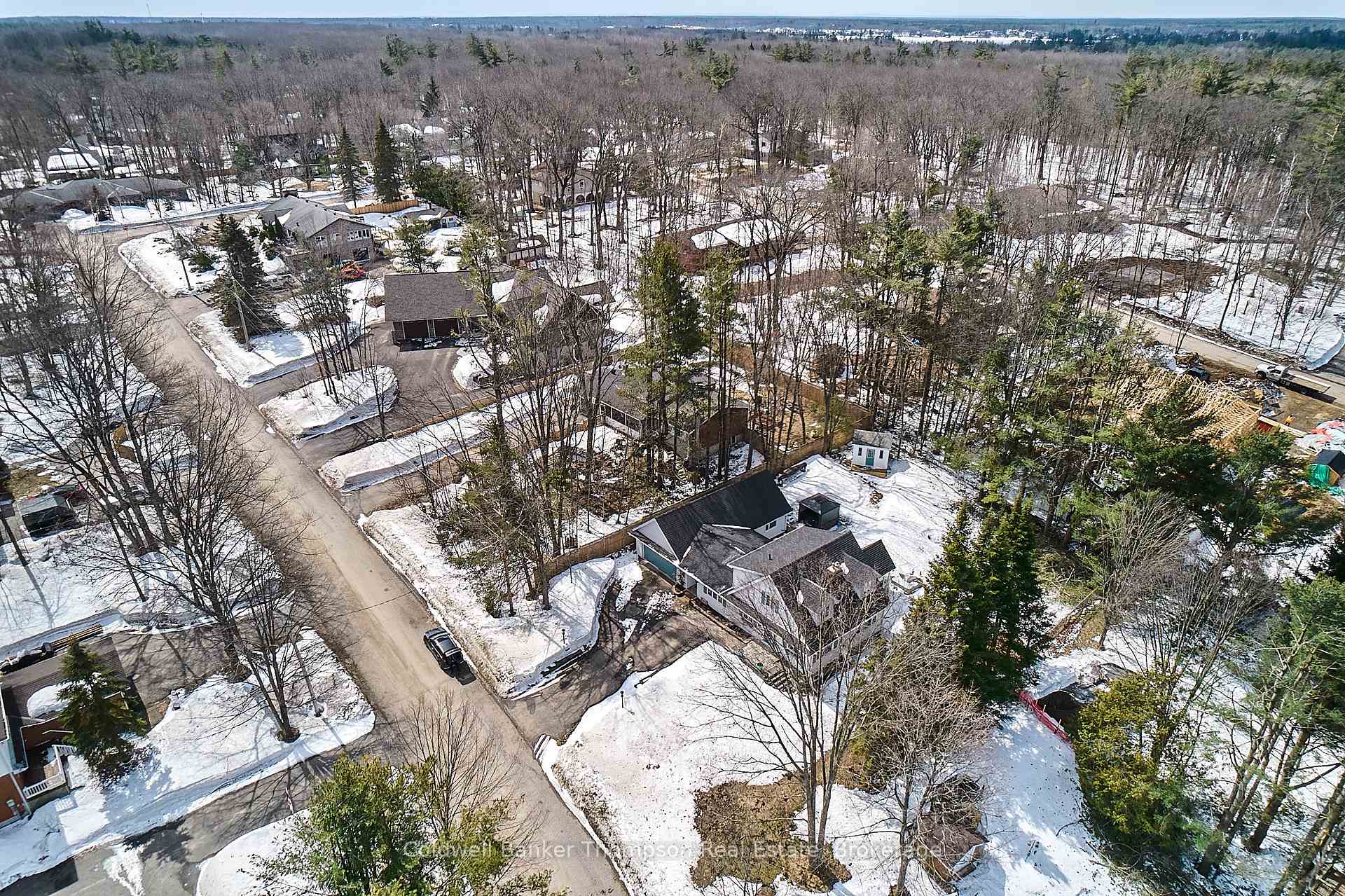 Photo 2 of 125 Douglas Street, Gravenhurst, Muskoka (S) — HOMEH