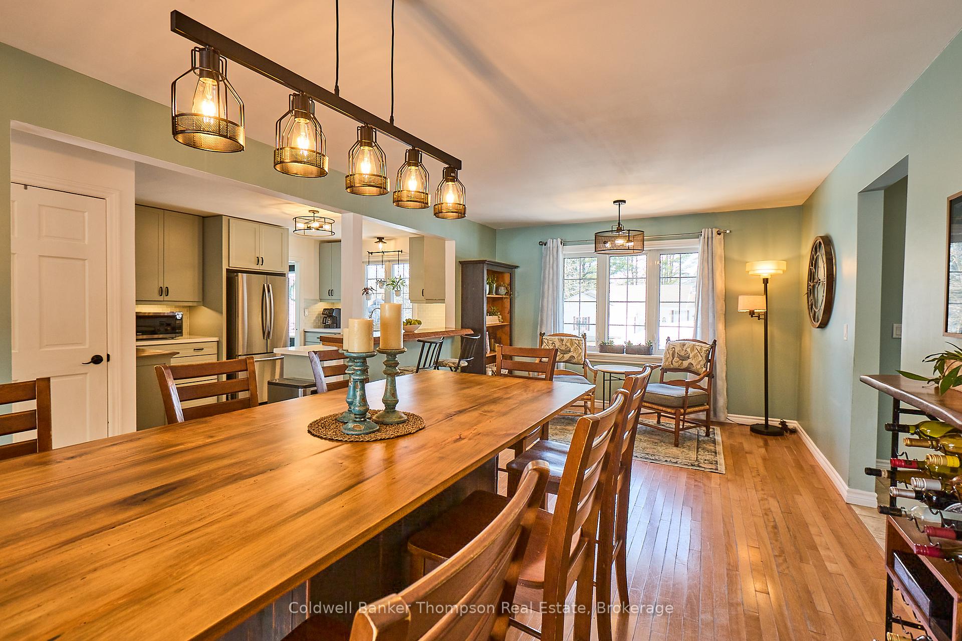 Photo 5 of 125 Douglas Street, Gravenhurst, Muskoka (S) — HOMEH