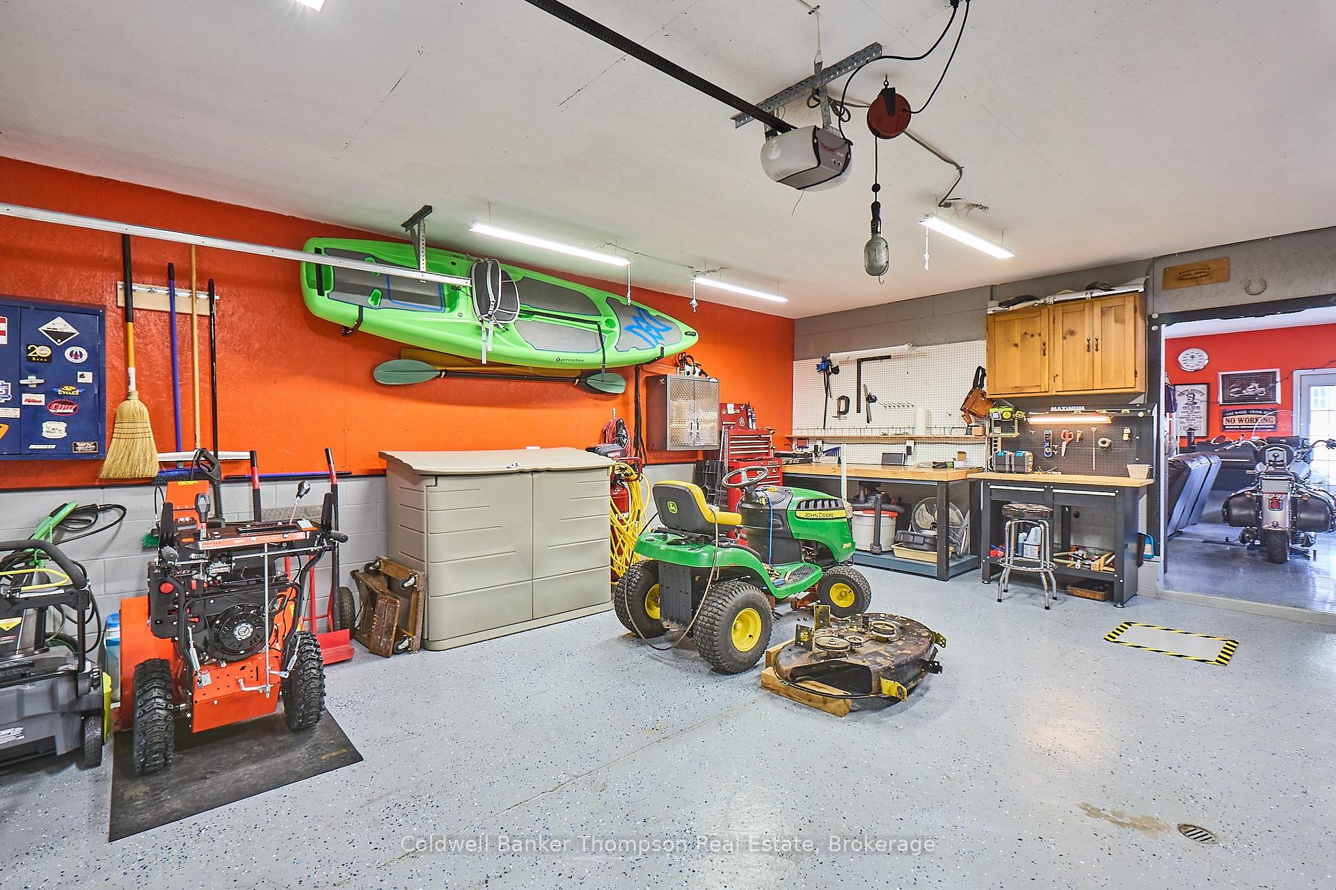 Photo 32 of 125 Douglas Street, Gravenhurst, Muskoka (S) — HOMEH