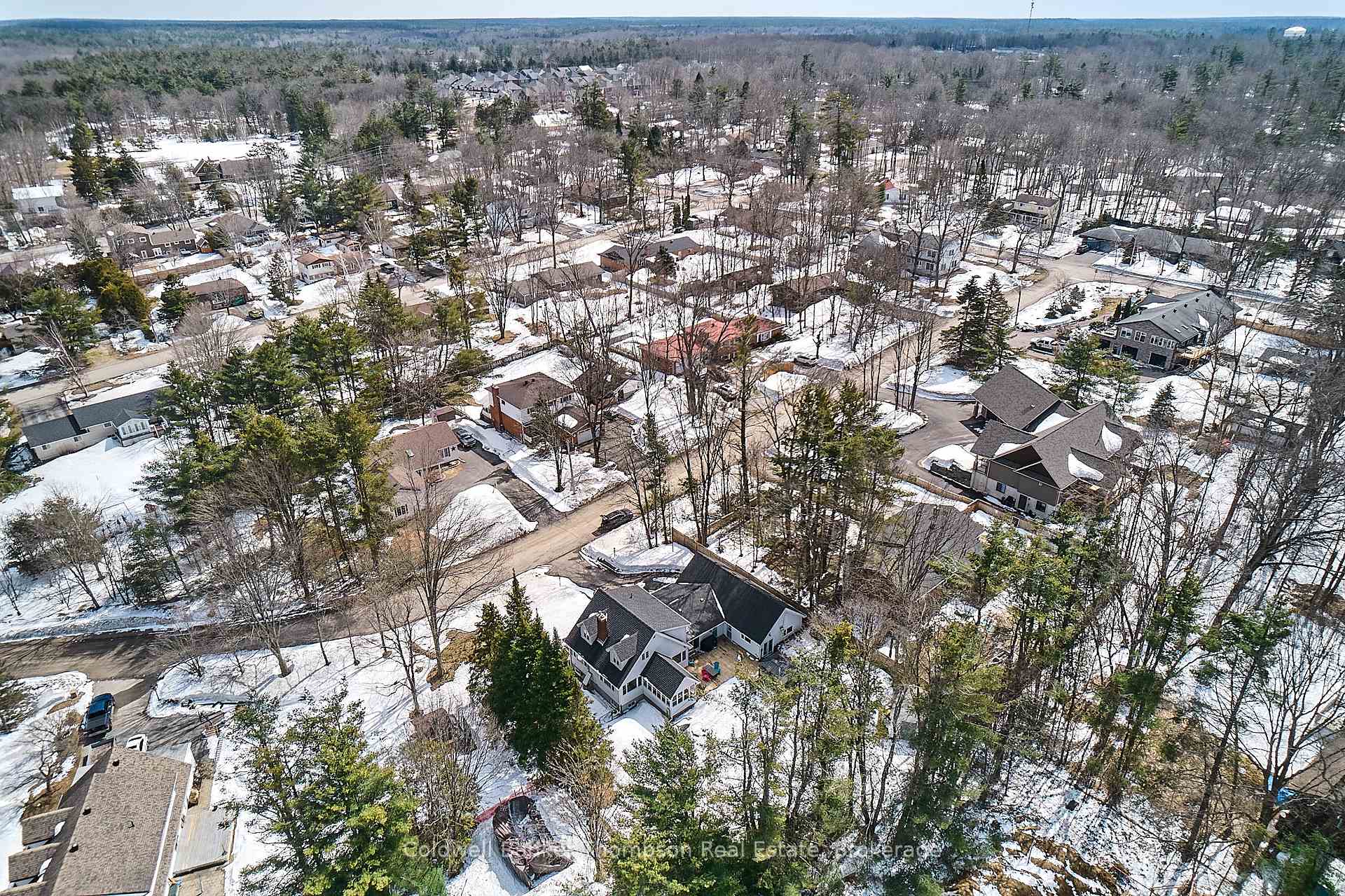 Photo 36 of 125 Douglas Street, Gravenhurst, Muskoka (S) — HOMEH