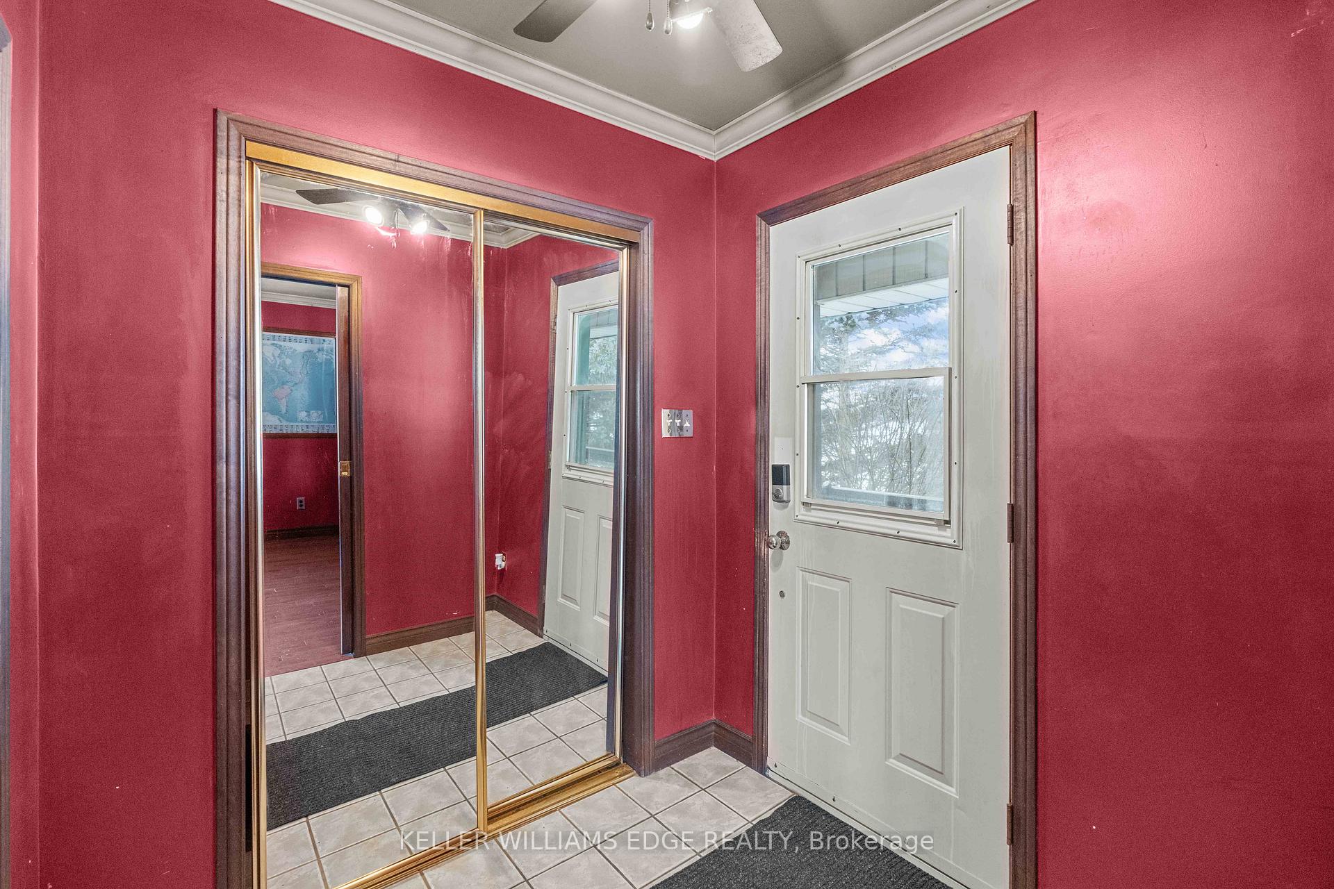 Photo 4 of 2038 2ND Concession Road W, Hamilton, Rural Flamborough — HOMEH