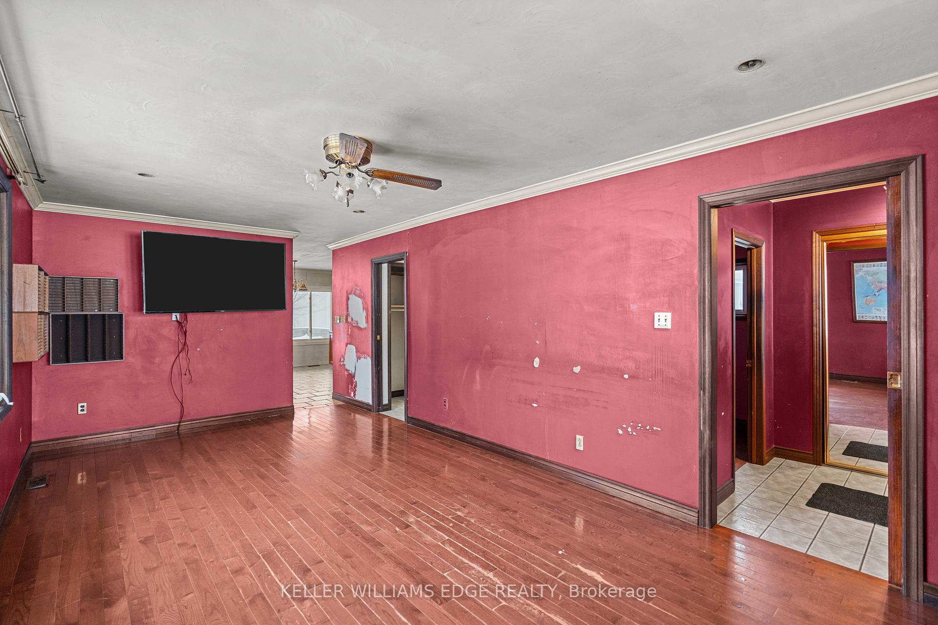 Photo 7 of 2038 2ND Concession Road W, Hamilton, Rural Flamborough — HOMEH