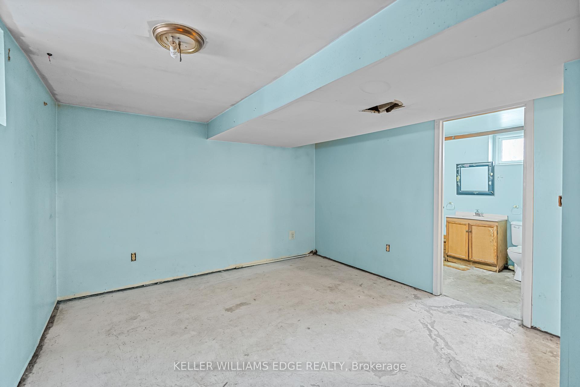 Photo 35 of 2038 2ND Concession Road W, Hamilton, Rural Flamborough — HOMEH
