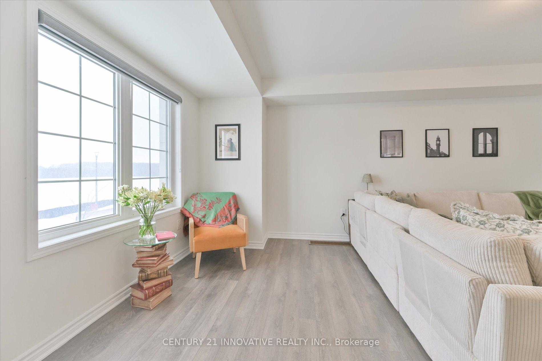 Photo 9 of 3371 Thunderbird Promenade, Pickering, Rural Pickering — HOMEH