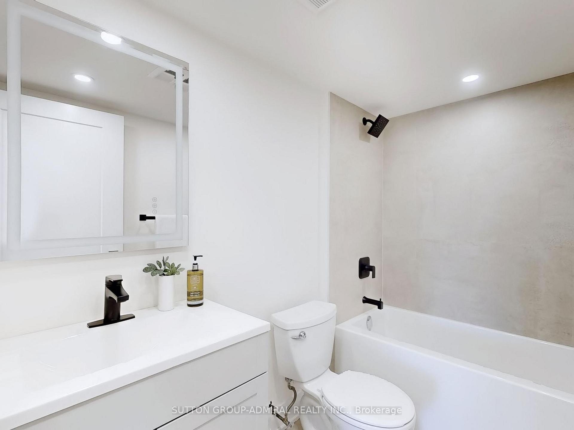 Photo 14 of Unit 1104, 7300 Yonge Street, Vaughan, Crestwood-Springfarm-Yorkhill — HOMEH