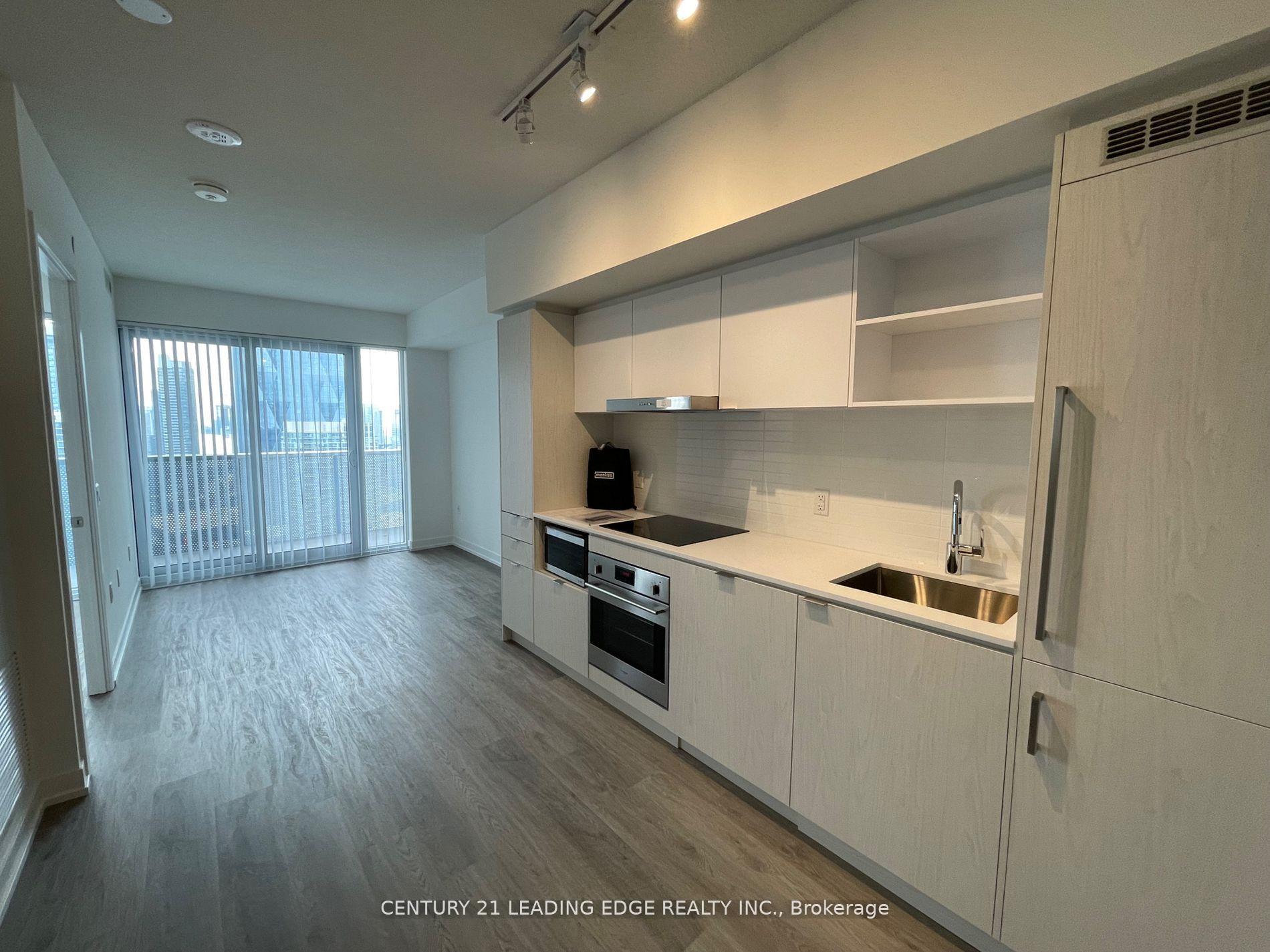 Photo 9 of Unit 4212, 55 Cooper Street, Toronto, Waterfront Communities — HOMEH