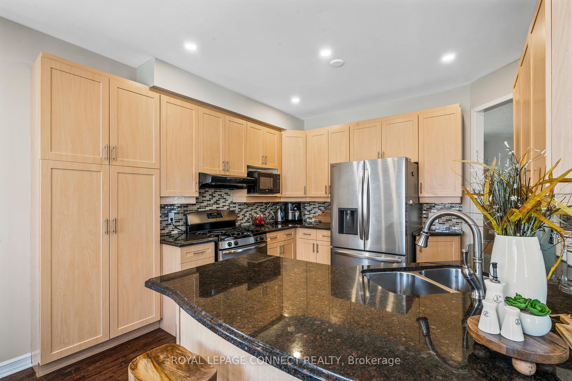 Photo 2 of 1423 Sandhurst Crescent, Pickering, Highbush — HOMEH
