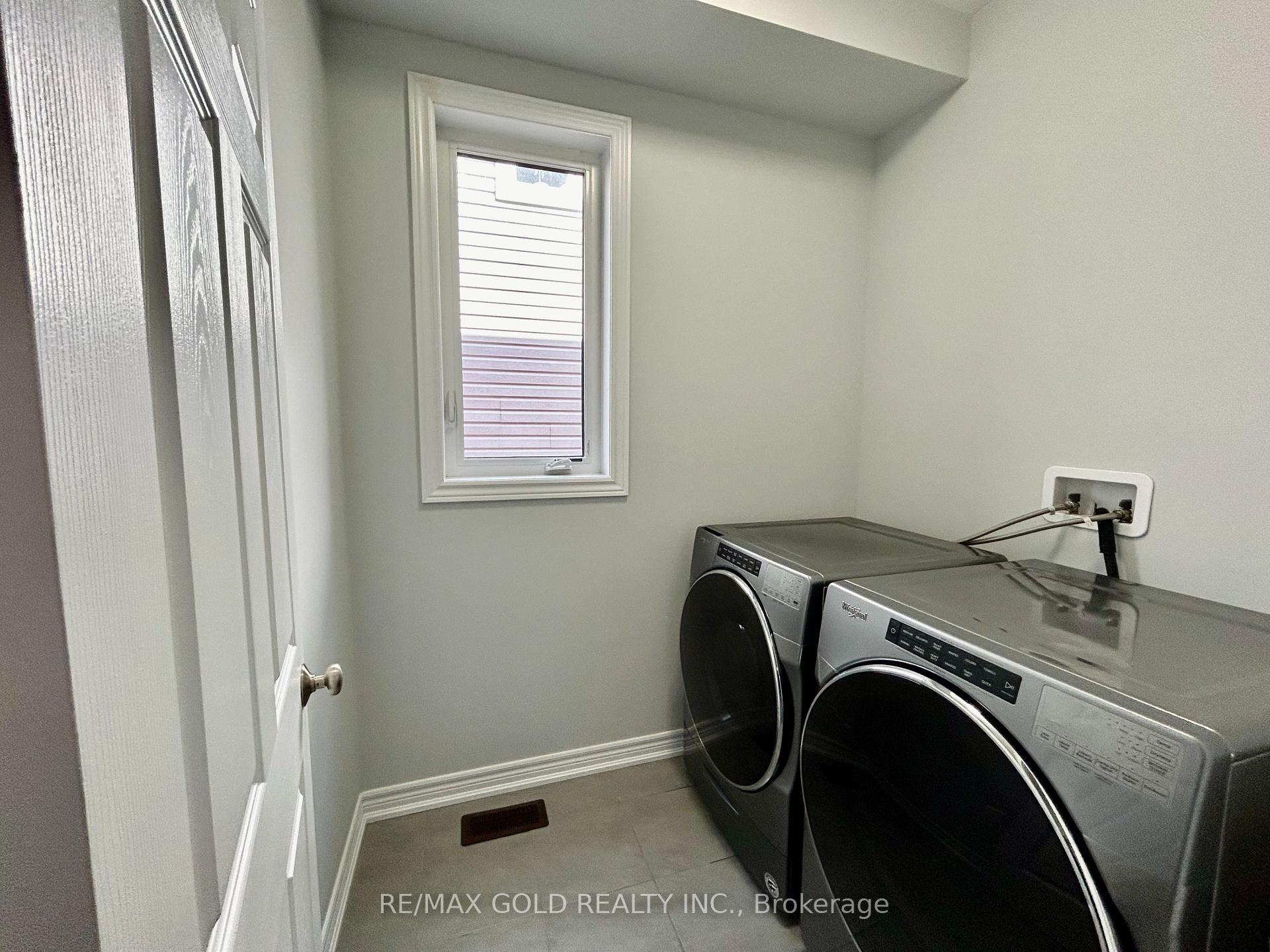 Photo 20 of 5 Attleberry Crescent, Hamilton, Rural Flamborough — HOMEH
