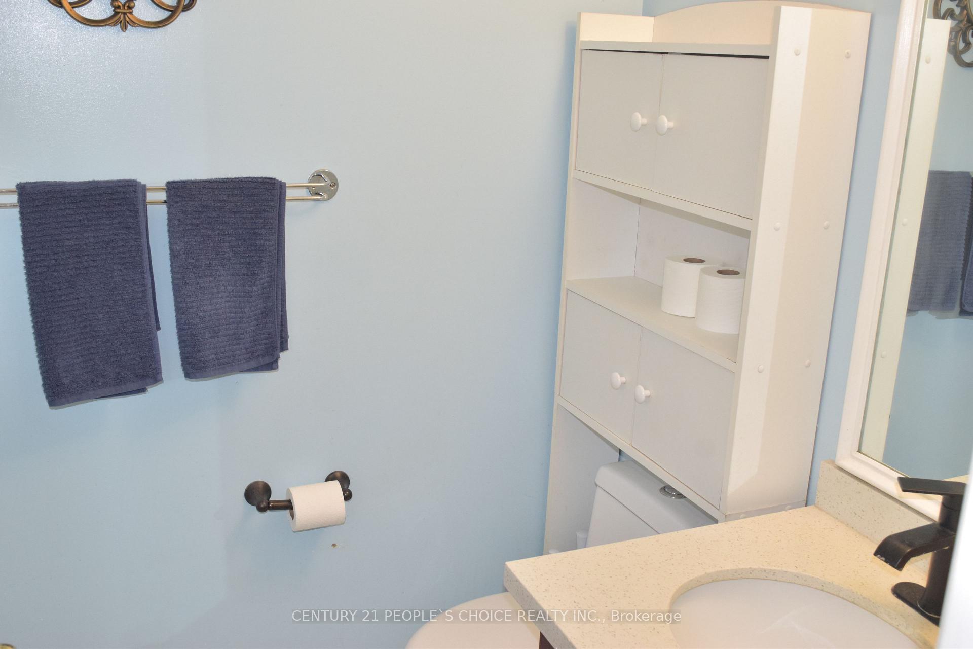Photo 9 of 75 Hewitt Lane, Guelph, Willow West/Sugarbush/West Acres — HOMEH