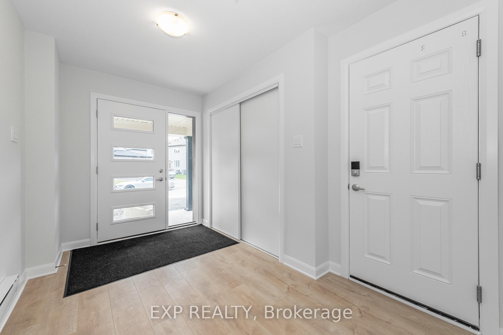 Photo 6 of 520 Convenire Row, Ottawa, Avalon West — HOMEH