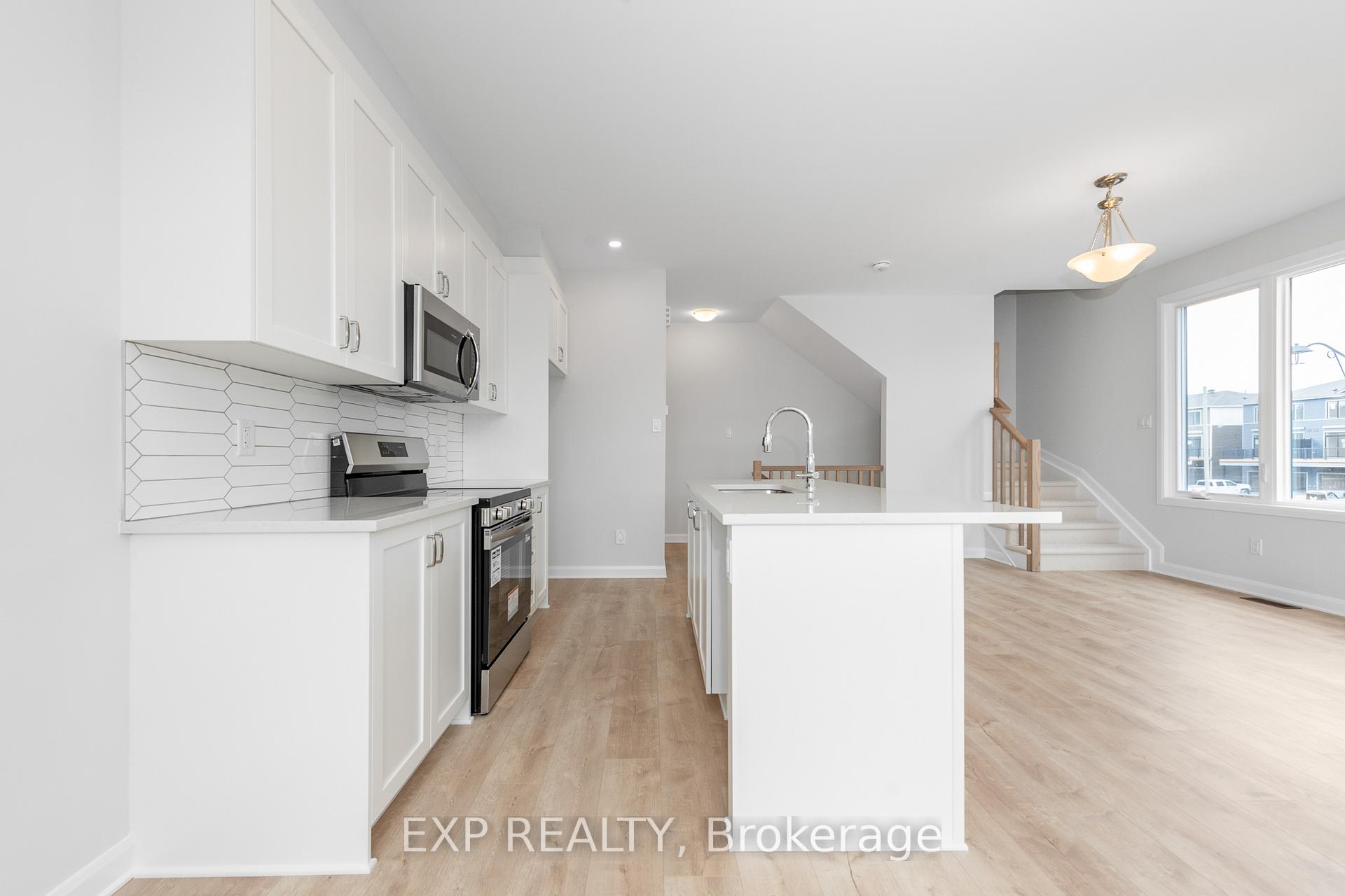 Photo 32 of 520 Convenire Row, Ottawa, Avalon West — HOMEH