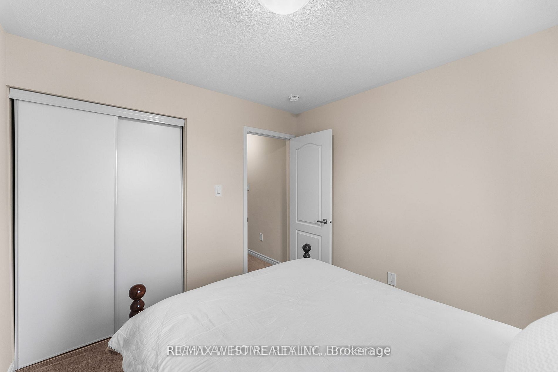 Photo 8 of 18 Allium Road, Brampton, Northwest Brampton — HOMEH