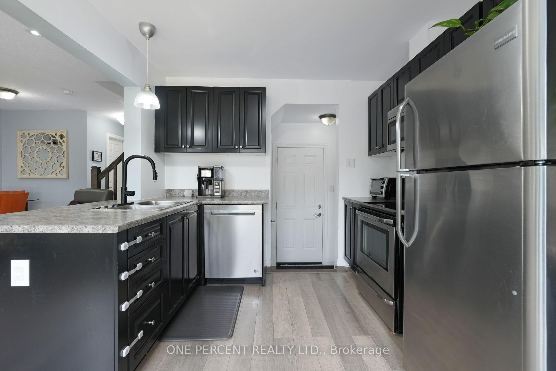 Photo 10 of 227 Cayman Road, Ottawa, Stittsville (North) — HOMEH