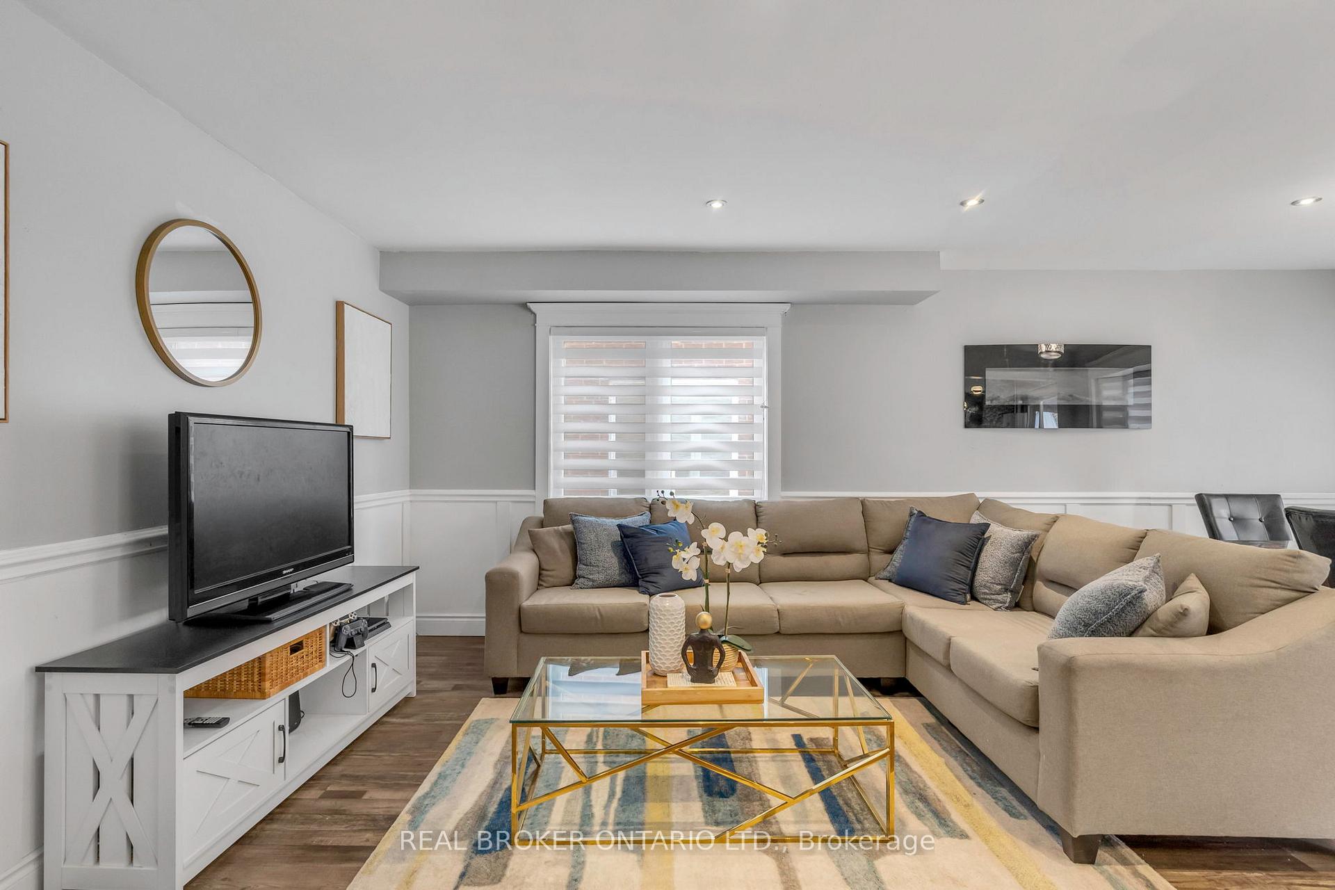 Photo 34 of 40 Metzak Drive, Brampton, Heart Lake West — HOMEH