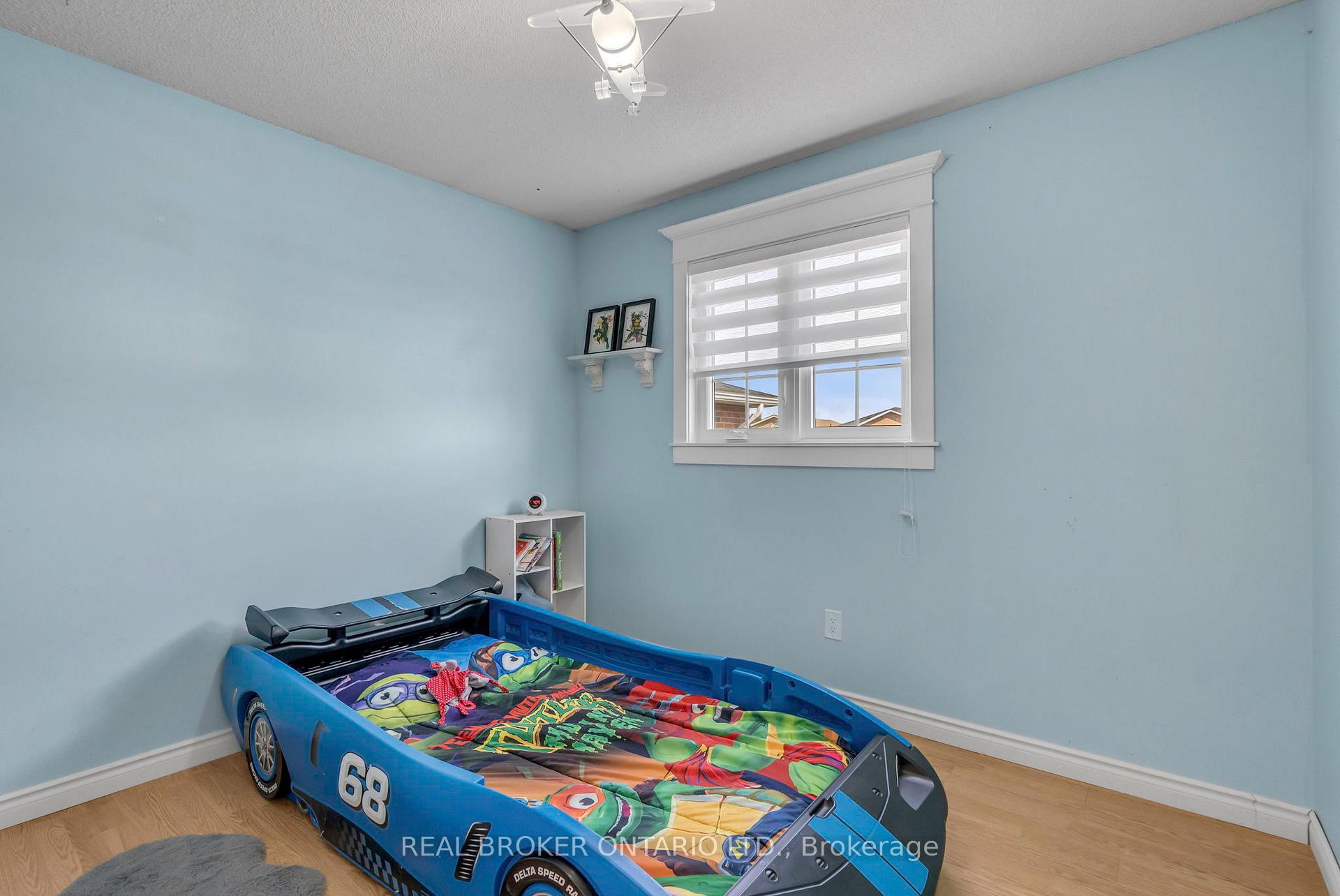 Photo 31 of 40 Metzak Drive, Brampton, Heart Lake West — HOMEH