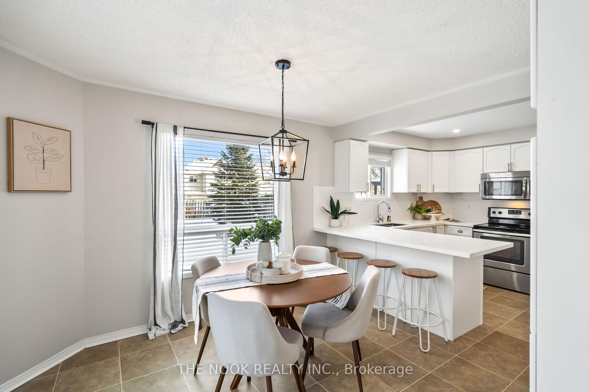 Photo 4 of 57 Bradshaw Street, Clarington, Bowmanville — HOMEH