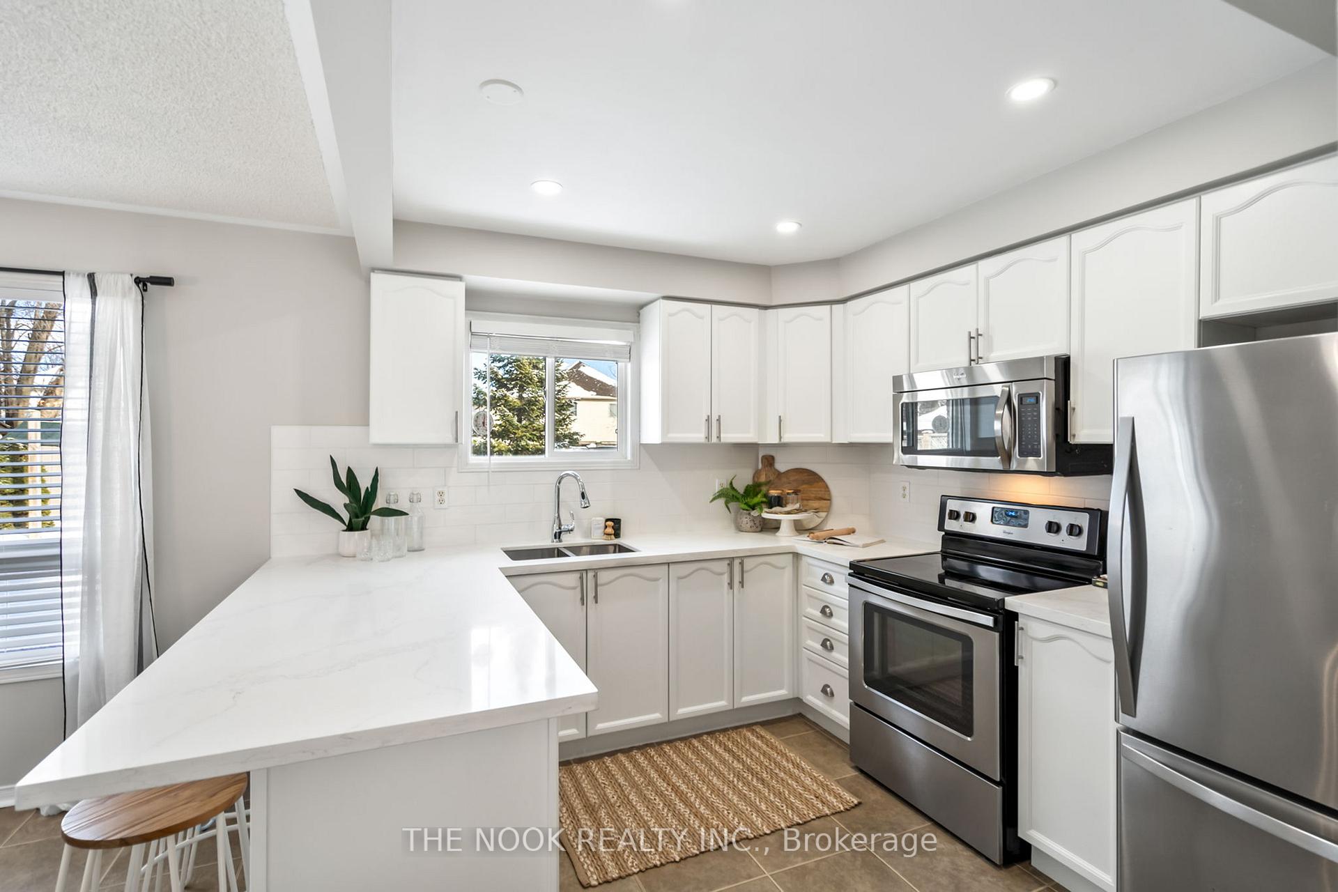 Photo 16 of 57 Bradshaw Street, Clarington, Bowmanville — HOMEH