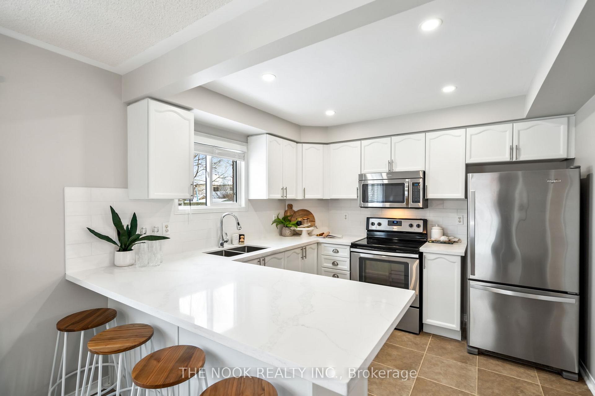 Photo 12 of 57 Bradshaw Street, Clarington, Bowmanville — HOMEH