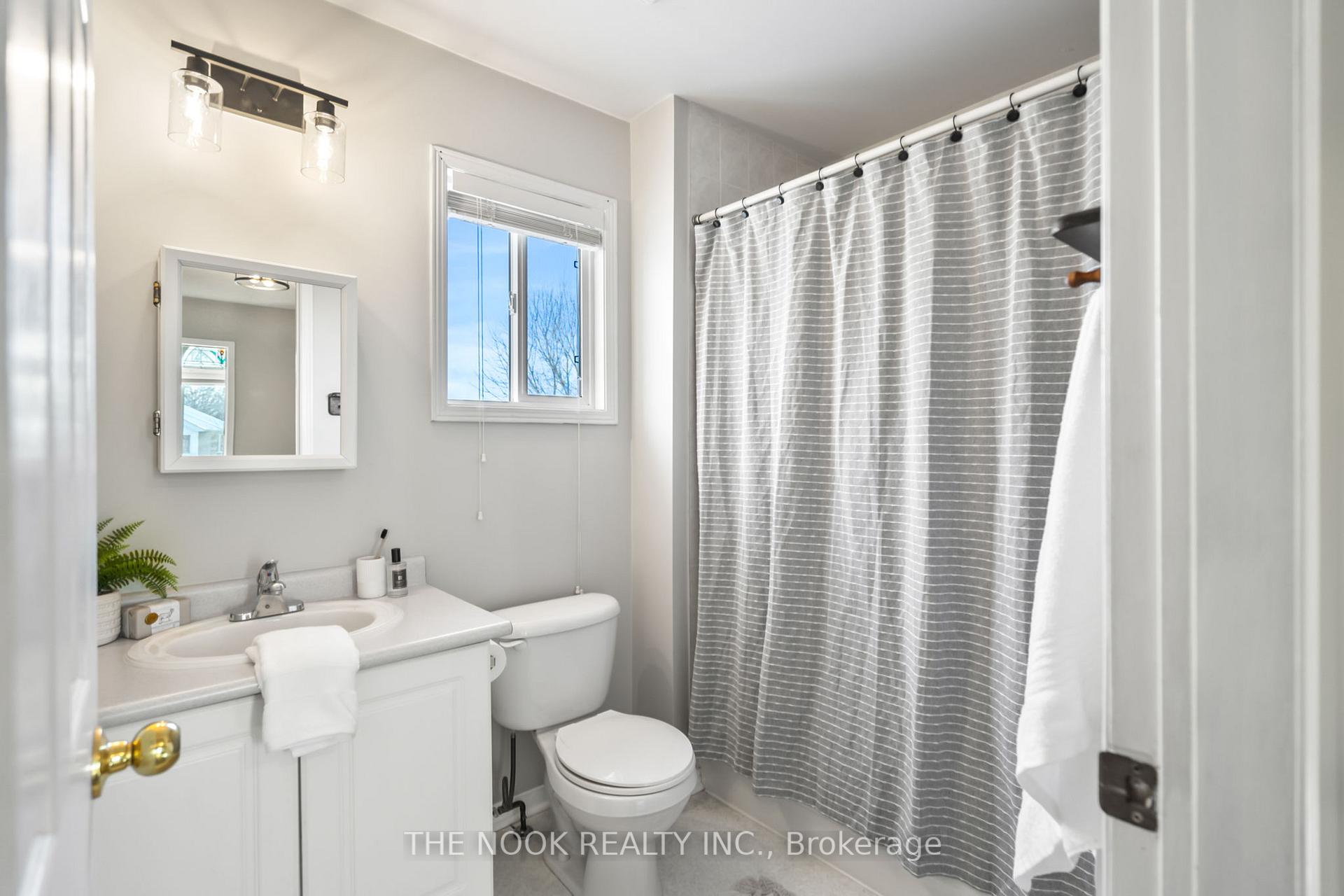 Photo 25 of 57 Bradshaw Street, Clarington, Bowmanville — HOMEH