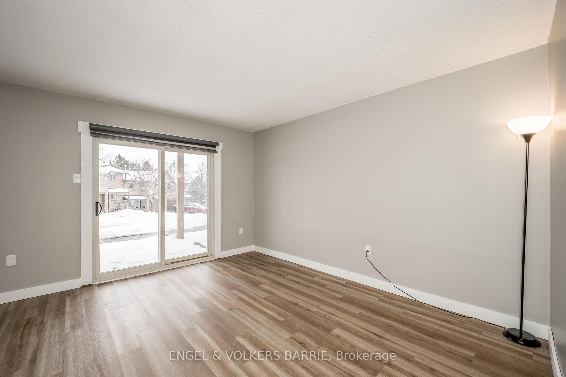Photo 8 of Unit 8, 3 Sawmill Road, Barrie, Ardagh — HOMEH