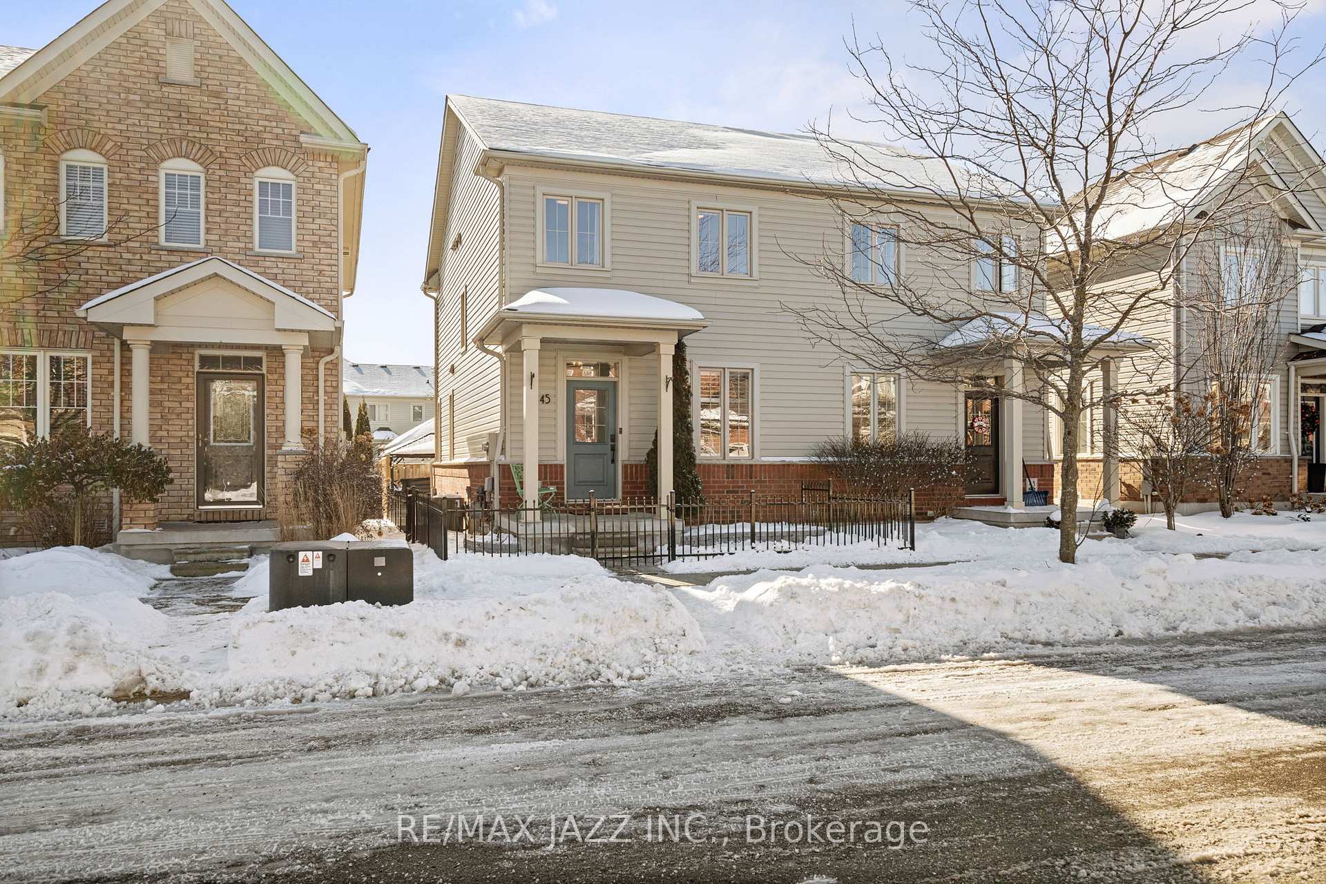 Photo 16 of 45 Ted Miller Crescent, Clarington, Bowmanville — HOMEH