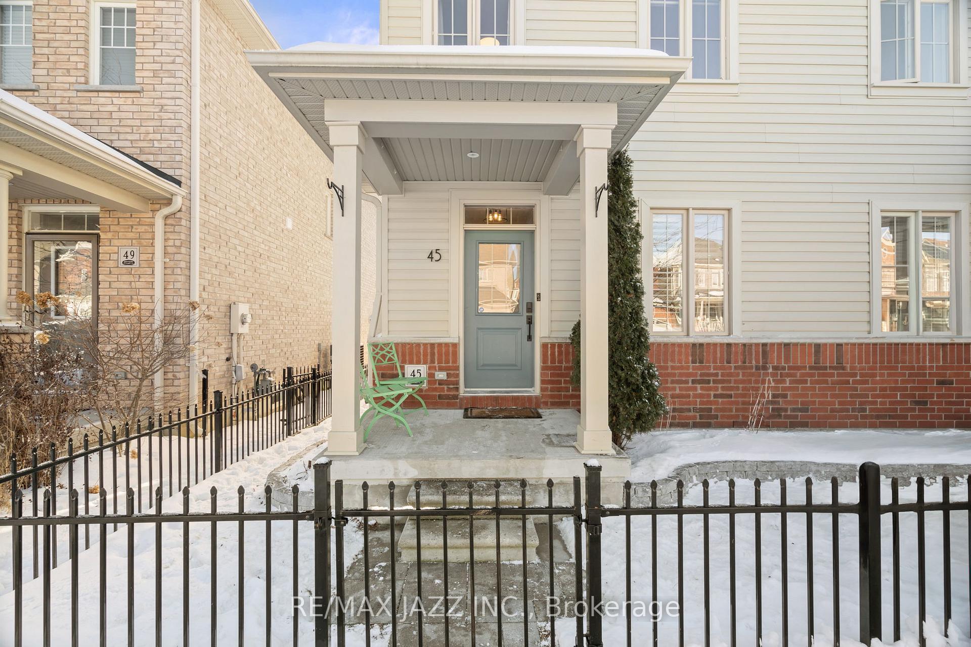 Photo 4 of 45 Ted Miller Crescent, Clarington, Bowmanville — HOMEH