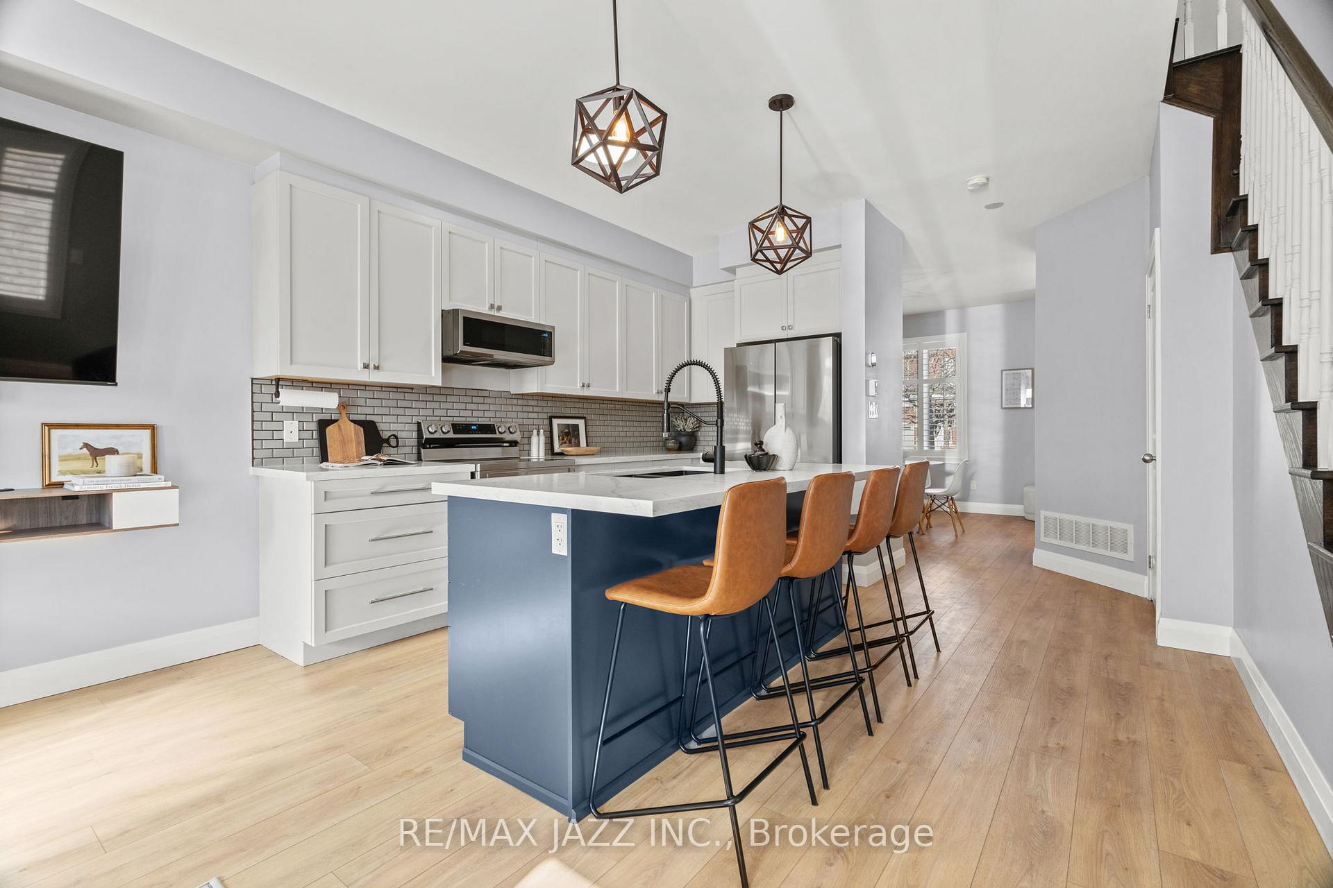 Photo 9 of 45 Ted Miller Crescent, Clarington, Bowmanville — HOMEH