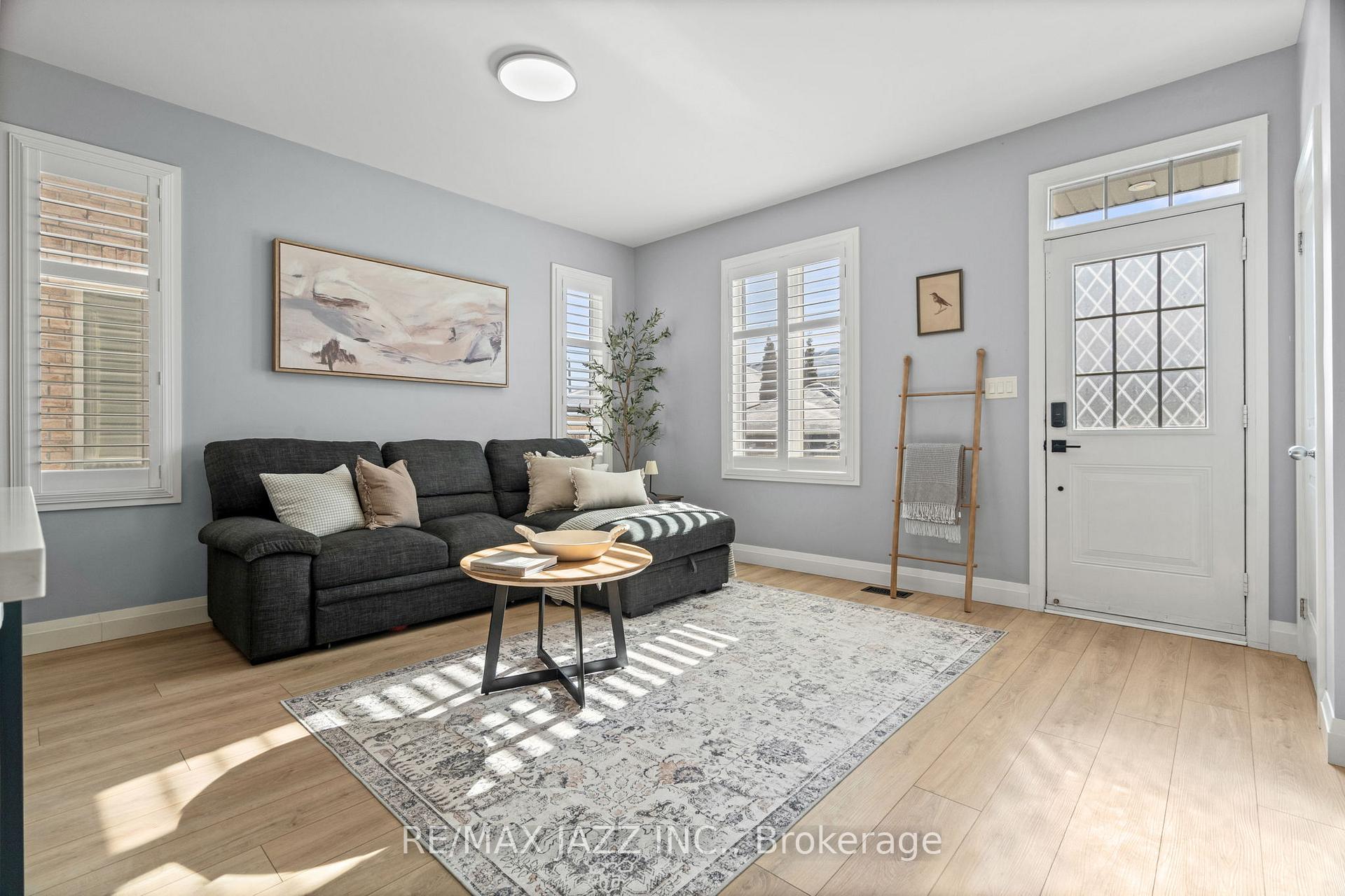Photo 13 of 45 Ted Miller Crescent, Clarington, Bowmanville — HOMEH
