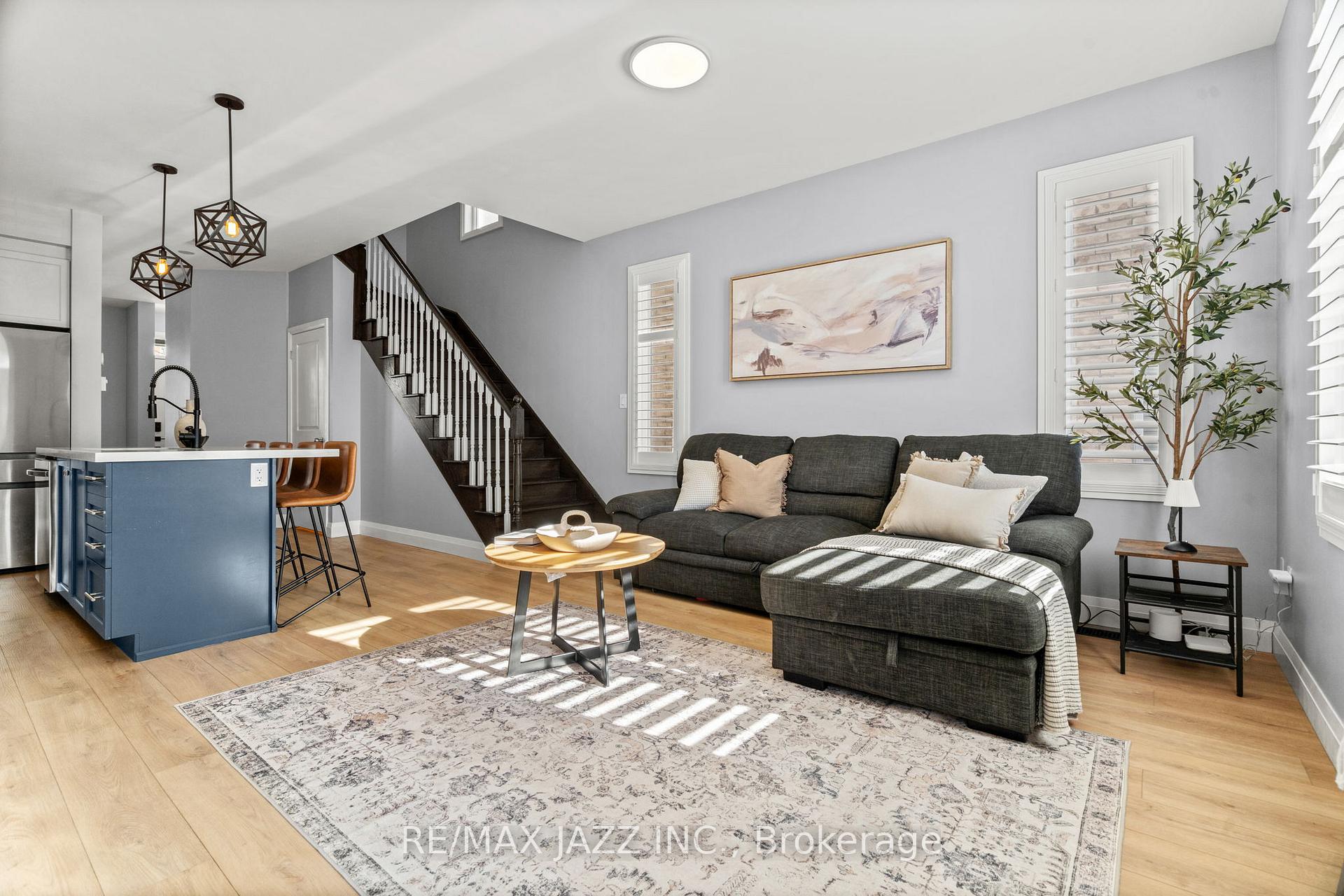 Photo 17 of 45 Ted Miller Crescent, Clarington, Bowmanville — HOMEH