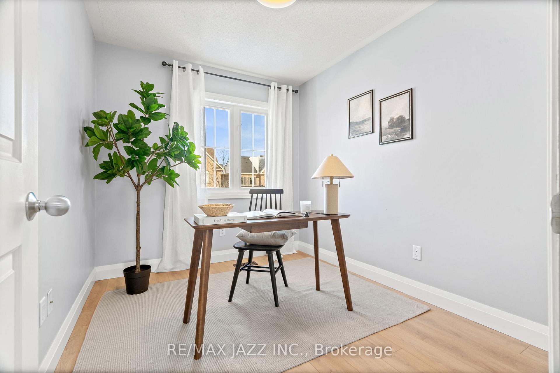 Photo 18 of 45 Ted Miller Crescent, Clarington, Bowmanville — HOMEH