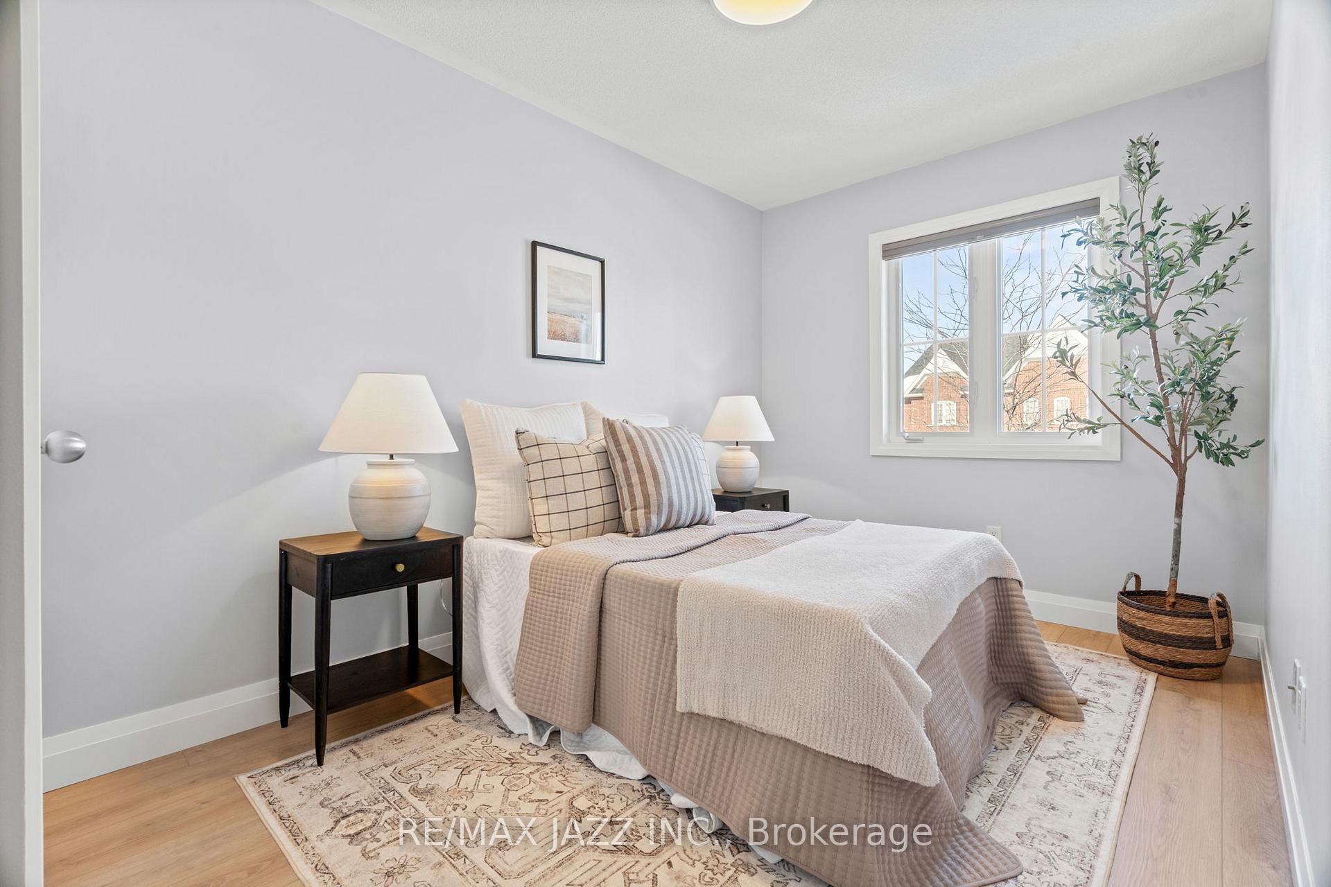 Photo 44 of 45 Ted Miller Crescent, Clarington, Bowmanville — HOMEH