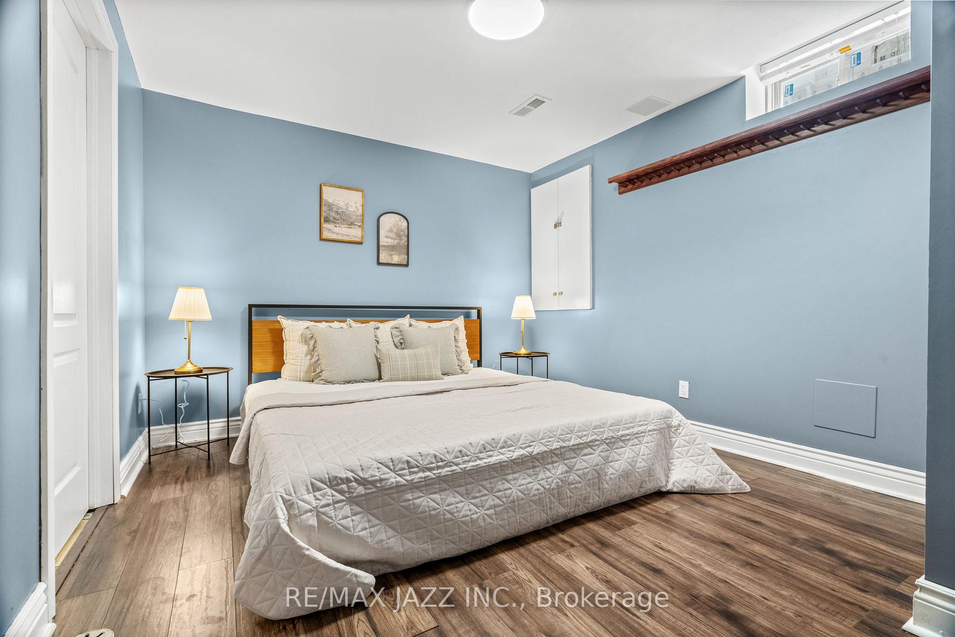 Photo 33 of 45 Ted Miller Crescent, Clarington, Bowmanville — HOMEH